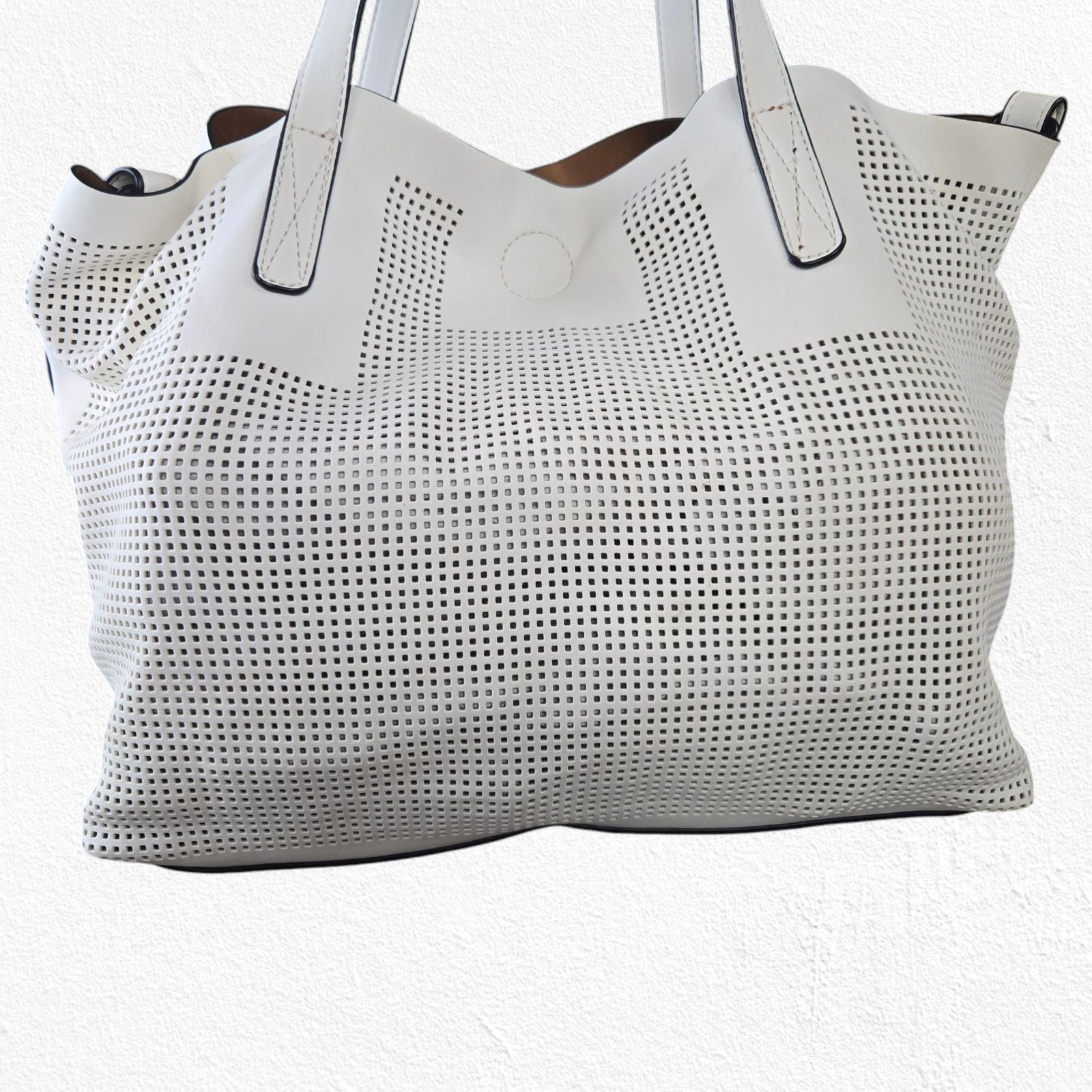 Other White Perforated Tote Bag Removable Crossbody Strap Pouch Size ONE SIZE - 4 Thumbnail