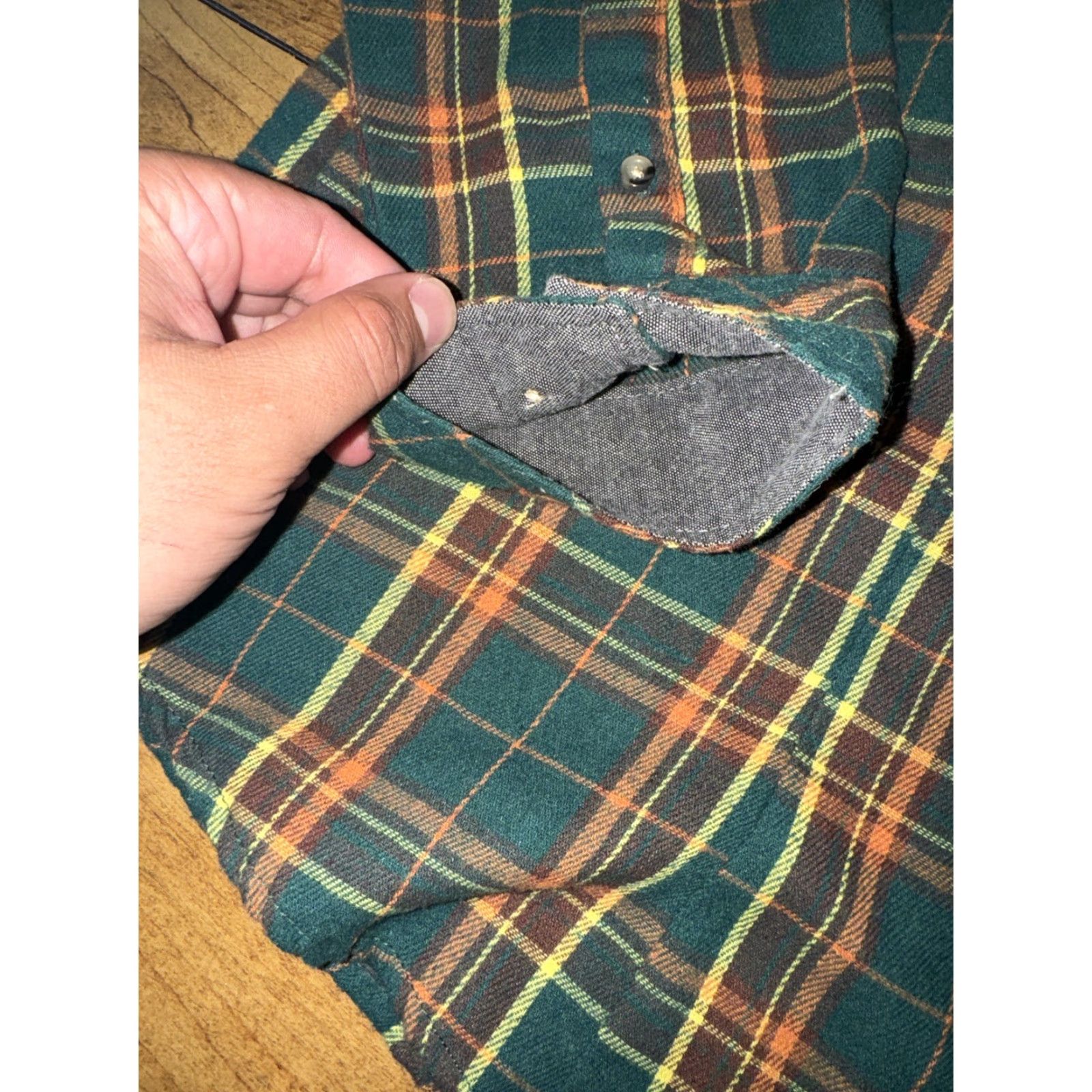 Vintage M & M Plaid Shirt Flannel Green Medium Adult Regular Long Sleeve Button-Up Mens Size US M / EU 48-50 / 2 - 3 Thumbnail