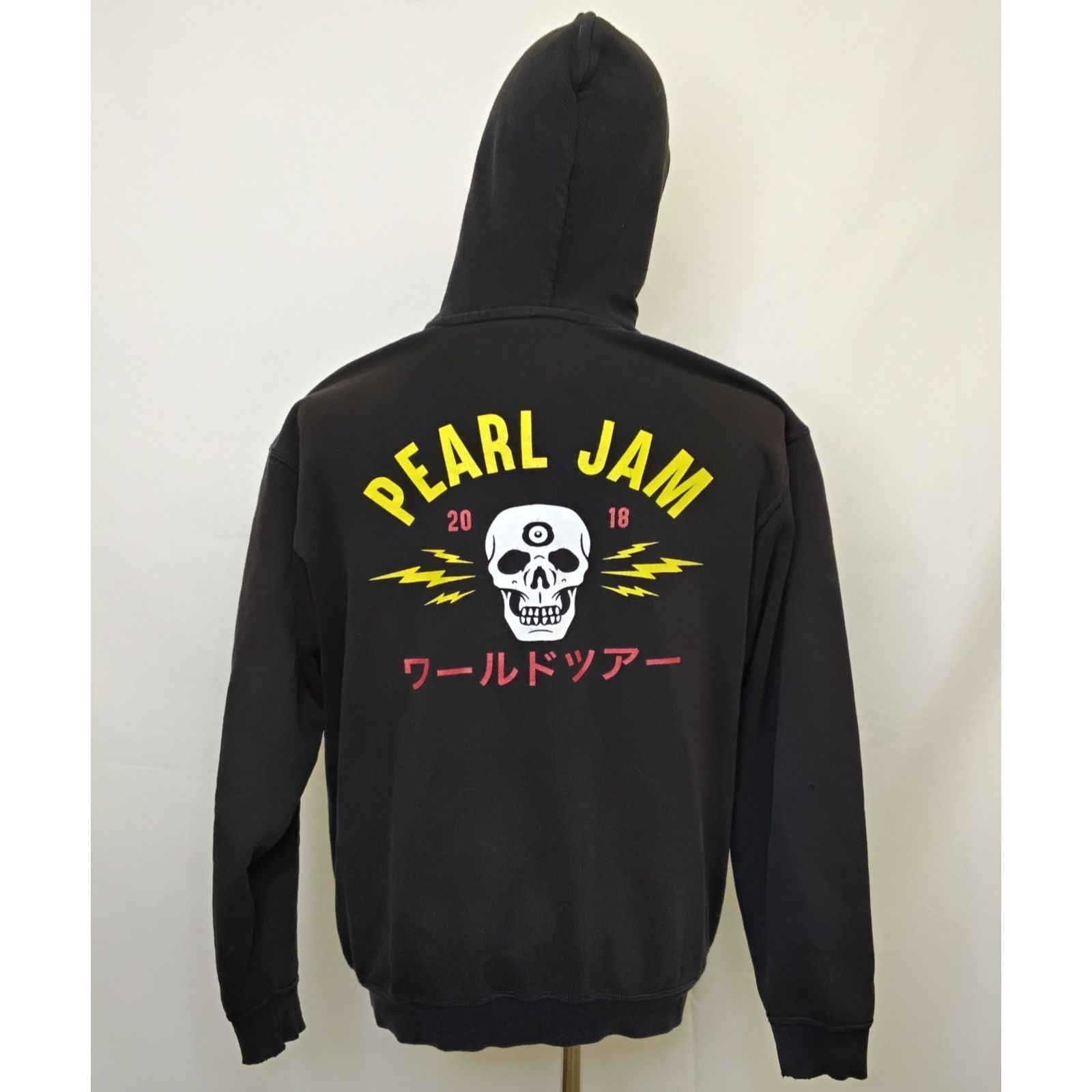 Fruit Of The Loom Pearl Jam 2018 Japan World Tour Hoodie Men's L Black Size US L / EU 52-54 / 3 - 6 Thumbnail