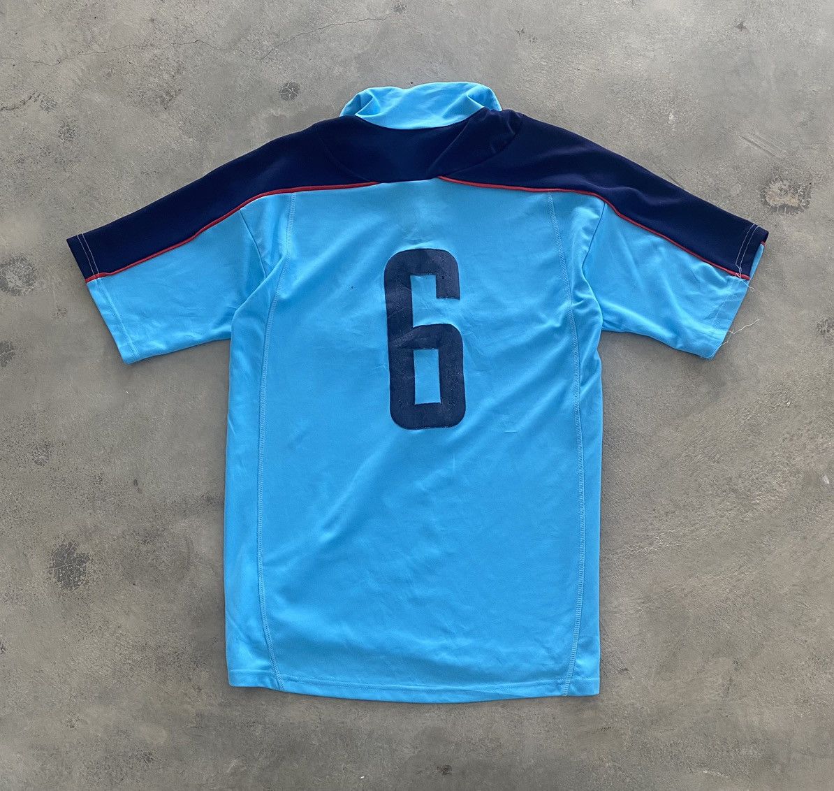 Vintage VINTAGE CELTA VIGO LIGA ESPANOLA CITROEN JERSEY BOOTLEG Size US L / EU 52-54 / 3 - 4 Thumbnail