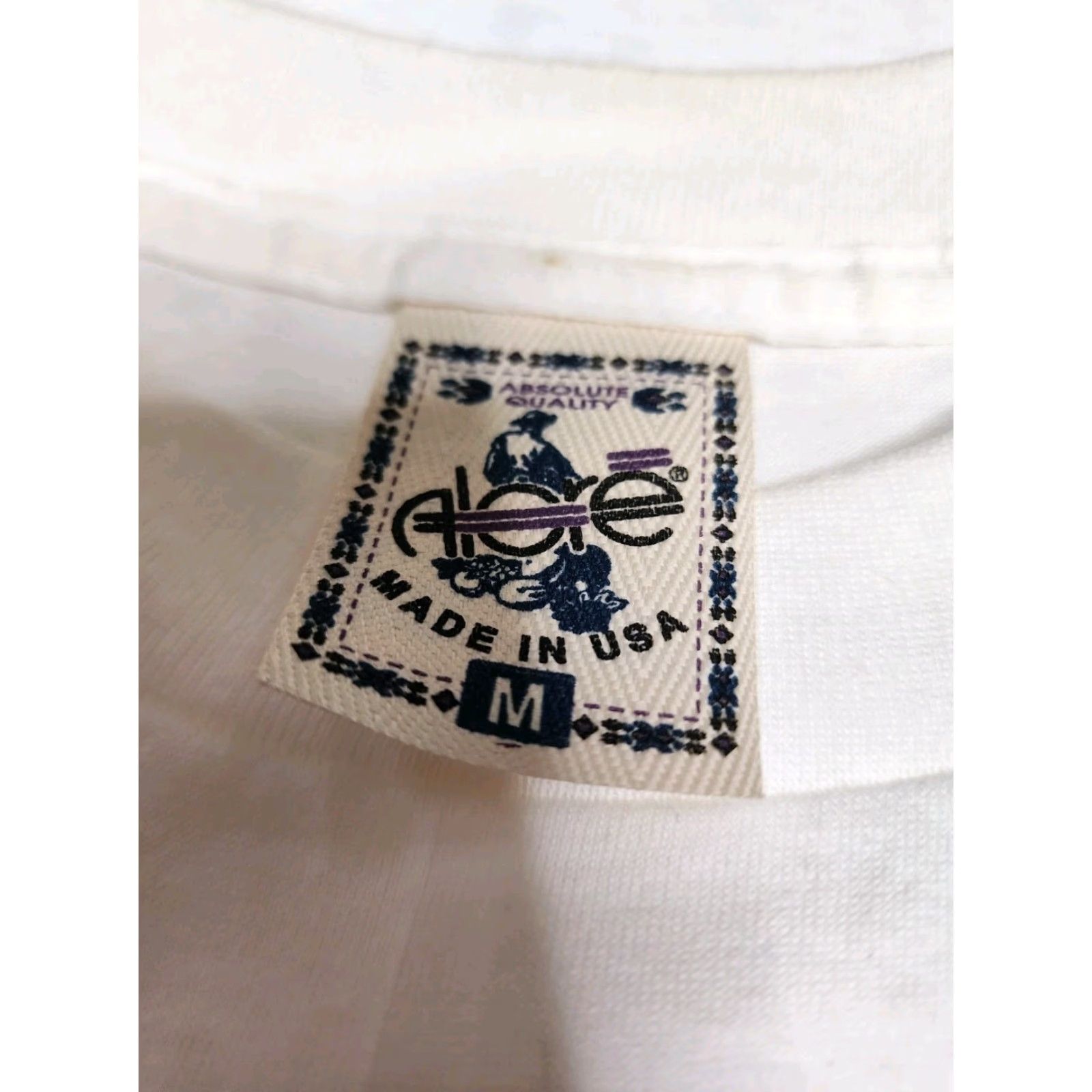 Vintage Vintage 1995 Alore Birdhouse Graphic T-Shirt Unisex Adults Medium White 90s Retro Crew Neck Short Sleeve Size US M / EU 48-50 / 2 - 7 Thumbnail