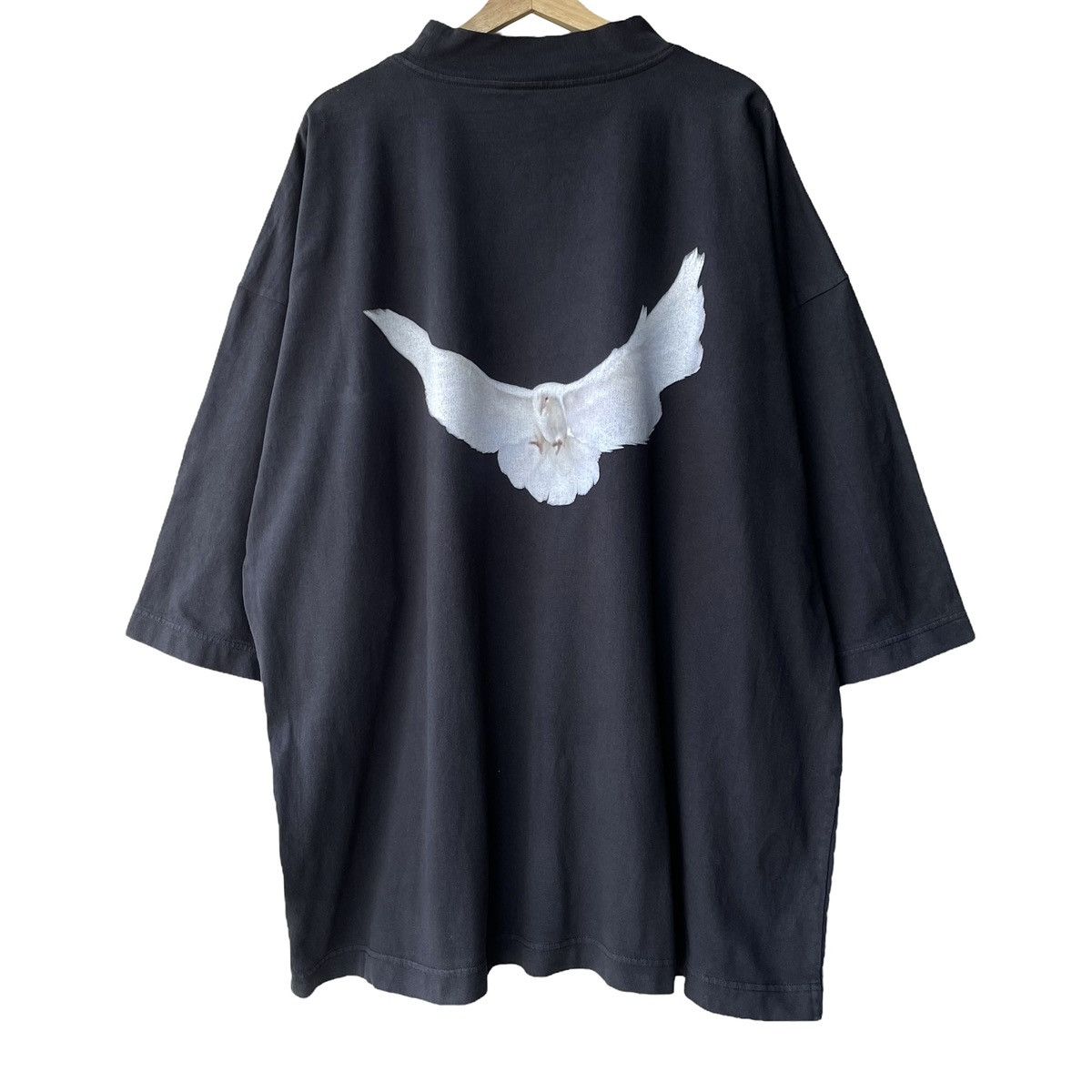 Balenciaga × Gap × Yeezy Yeezy X GAP 2022 3/4 Black Dove Oversize Tee Size US M / EU 48-50 / 2 - 1 Thumbnail