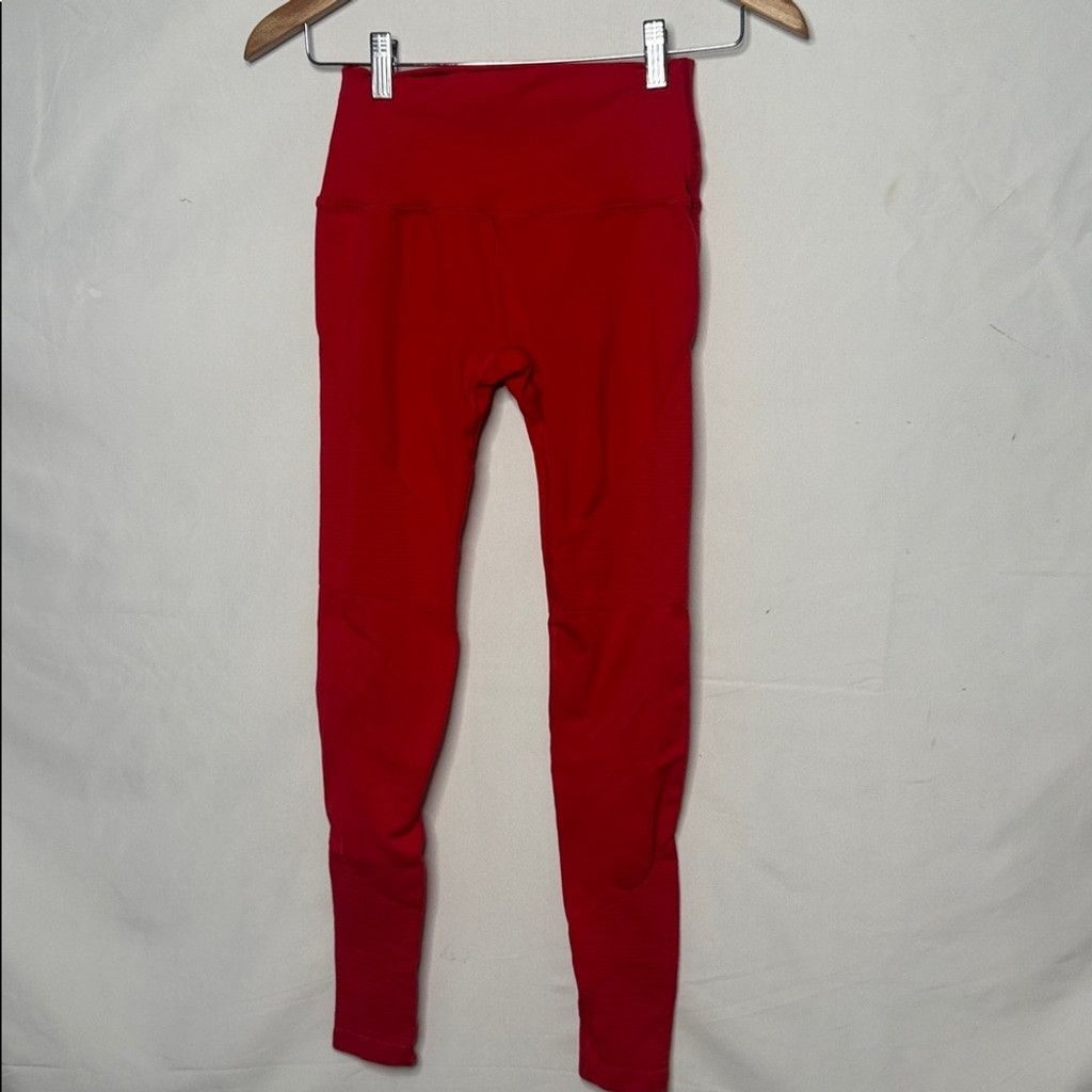 Alphalete Athletics NWOT ALPHALETE OG Revival high rise red workout leggings Sm Size 26" / US 2 / IT 38 - 7 Thumbnail