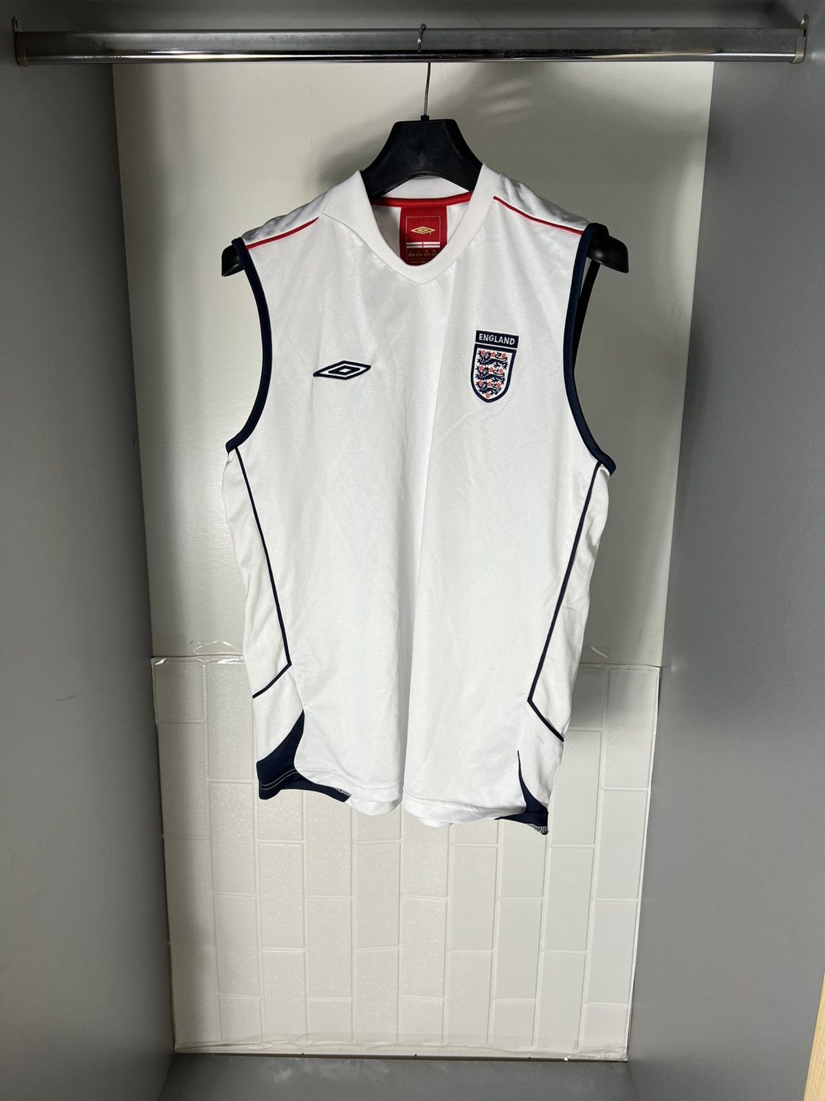Umbro × Vintage VERY RARE UMBRO ENGLAND RETRO SOCCER JERSEY BLOKECORE 90s Size US XL / EU 56 / 4 - 1 Thumbnail
