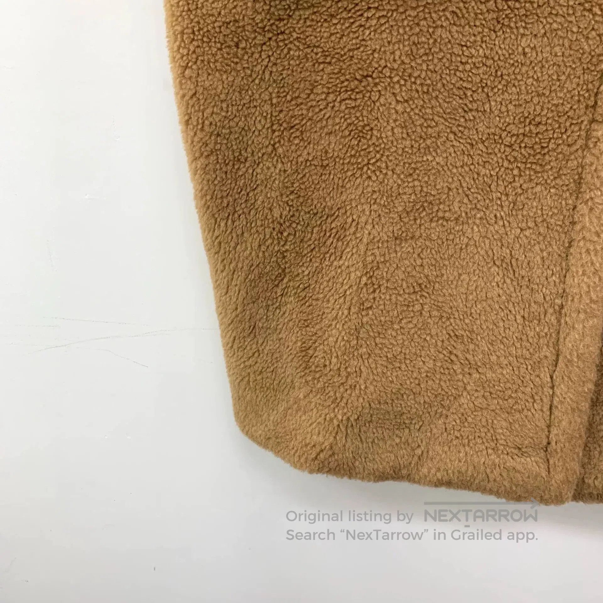 Loro Piana maxmara teddy double-breasted coat in camel. Size US S / EU 44-46 / 1 - 5 Thumbnail