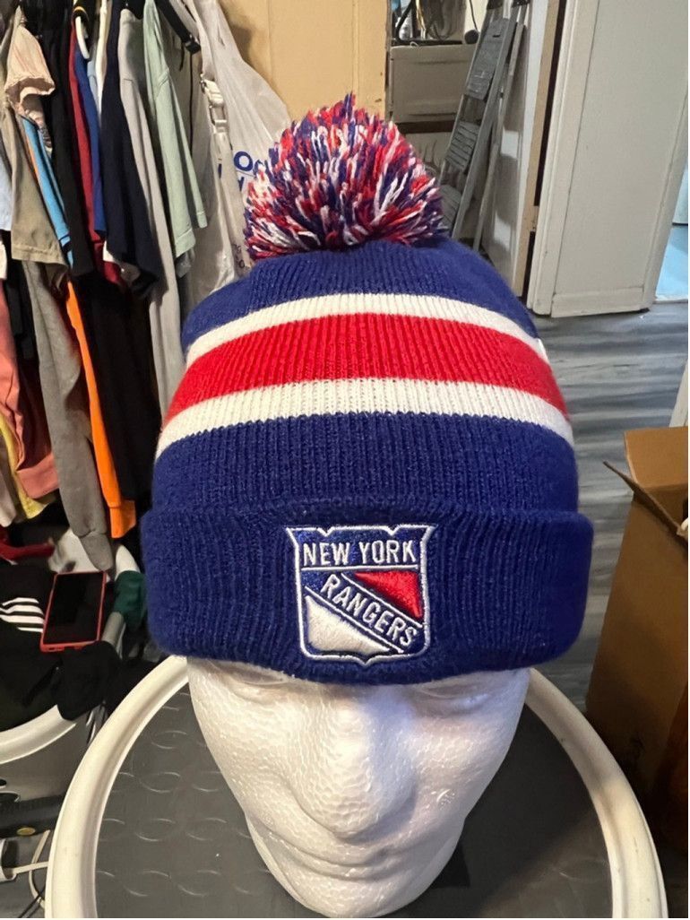 Other Kids Fan Favorite New York Rangers Pom Beanie Hat Size ONE SIZE - 1 Thumbnail