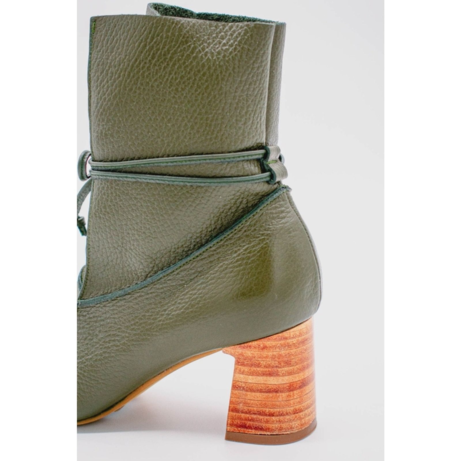 Anthropologie Stivali Size 41 (US 10/10.5) Olive Leather Ankle Boots Size US 10 / IT 40 - 7 Thumbnail
