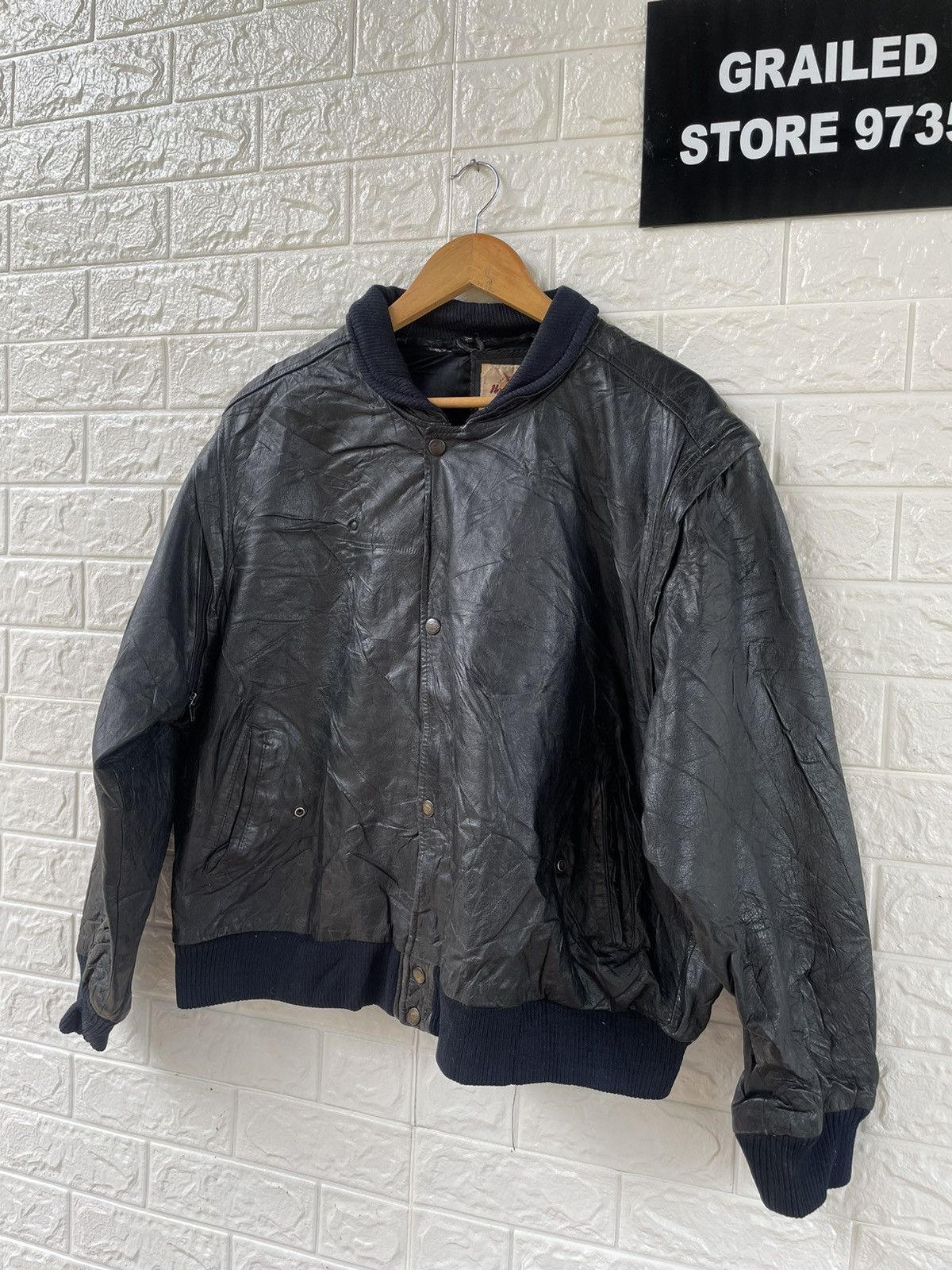 Hard Rock Cafe Hard Rock Cafe Leather Bomber Jacket Size US XL / EU 56 / 4 - 3 Thumbnail