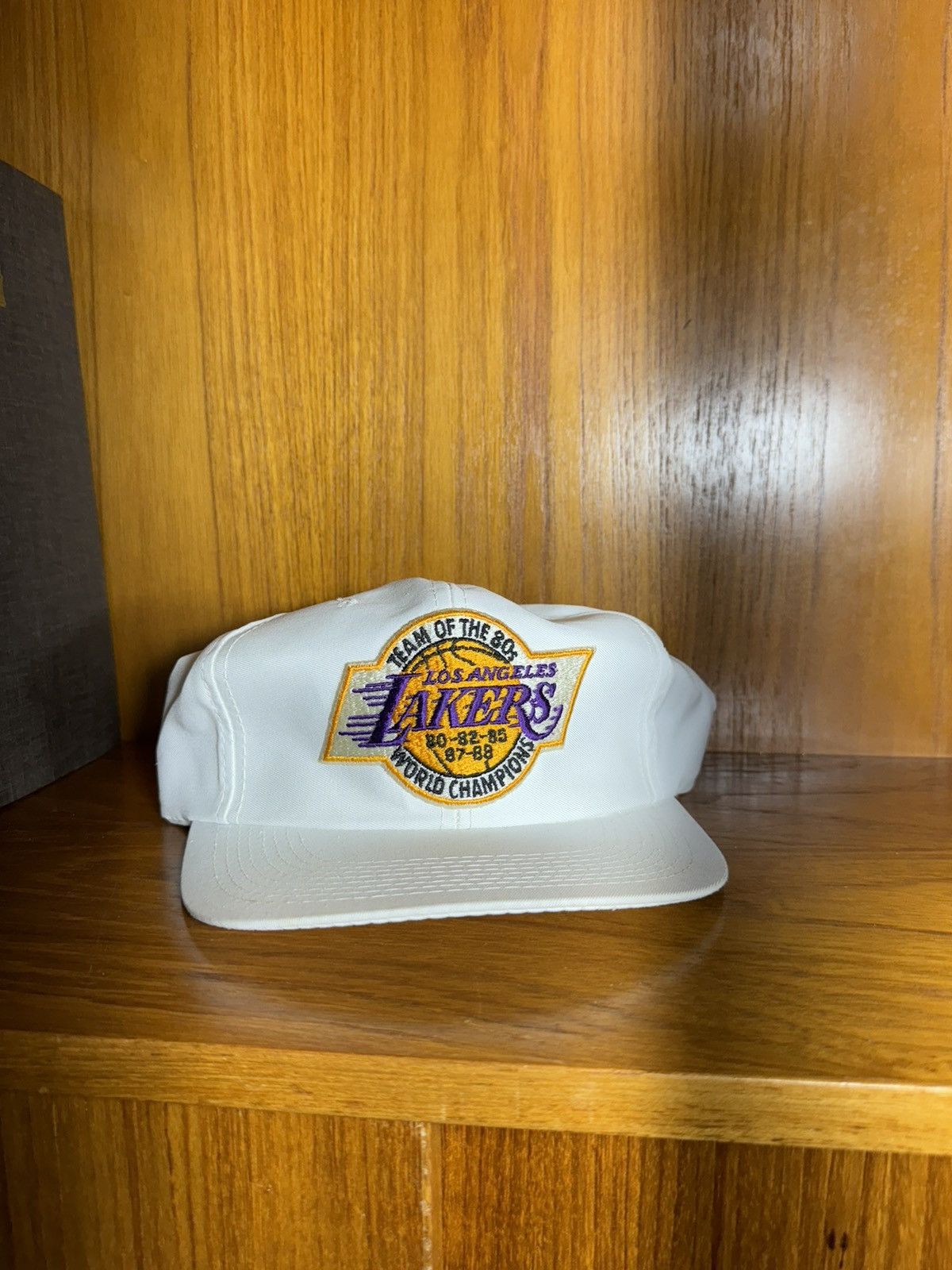 Vintage Vintage Sports Specialties LA Lakers World Champs Hat Size ONE SIZE - 1 Thumbnail