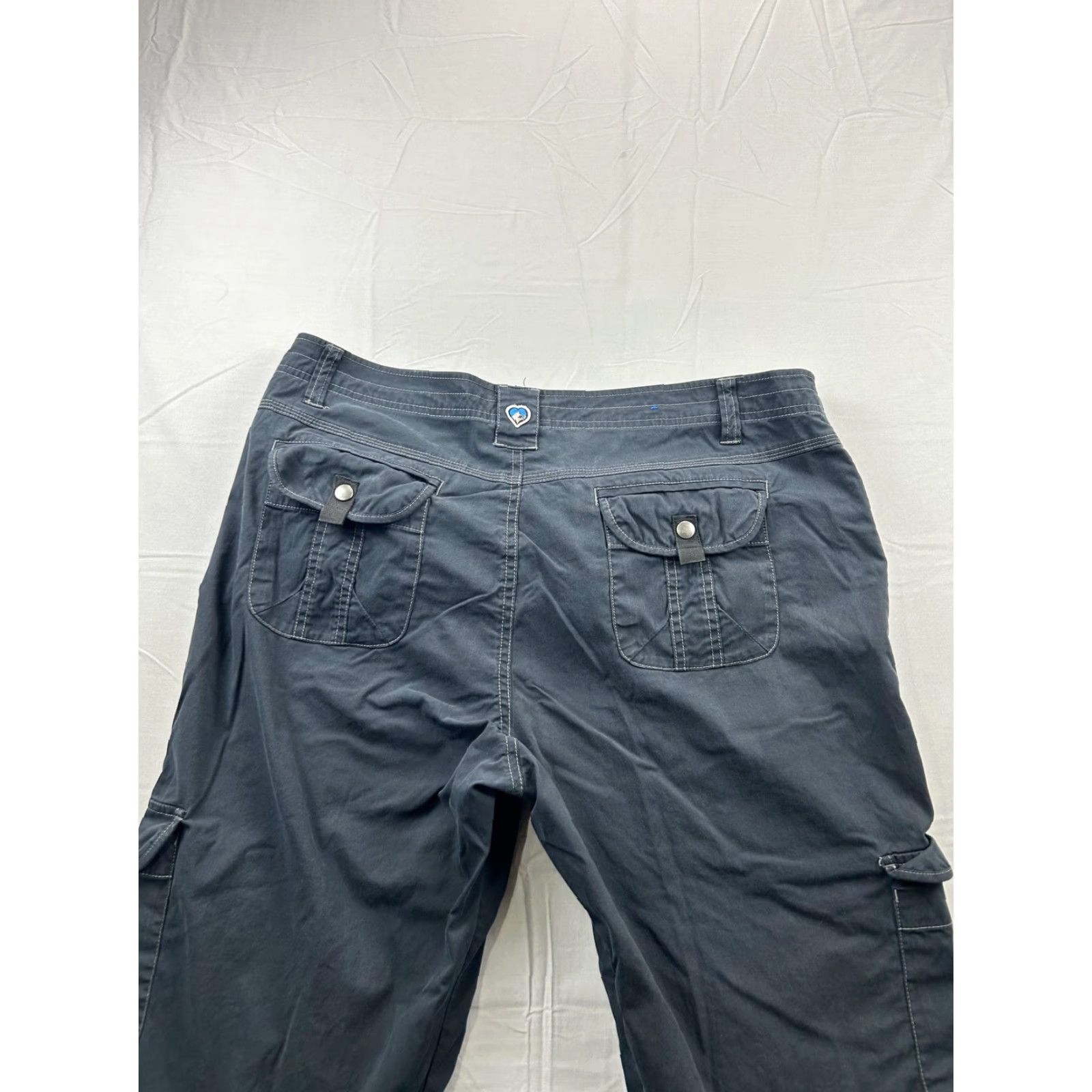 Vintage Kuhl Cargo Pants Womens 14 Regular Gray Twill Relaxed Straight Leg Hiking Outdoor Casual Travel Size 36" / US 14 / IT 50 - 6 Thumbnail