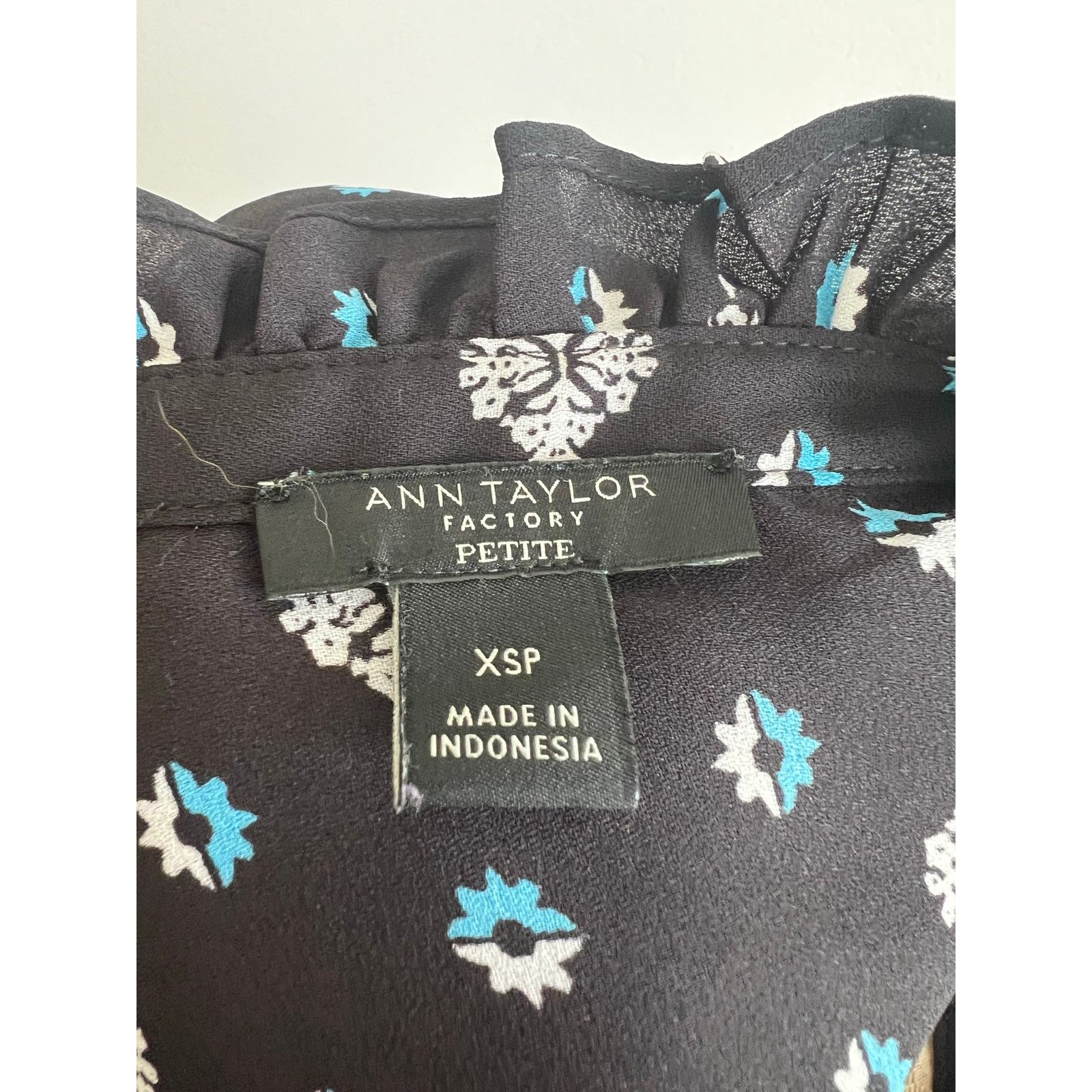 Ann Taylor Ann Taylor Womens Sheer Printed Sleeveless Blouse Petite XS Size XS / US 0-2 / IT 36-38 - 6 Thumbnail