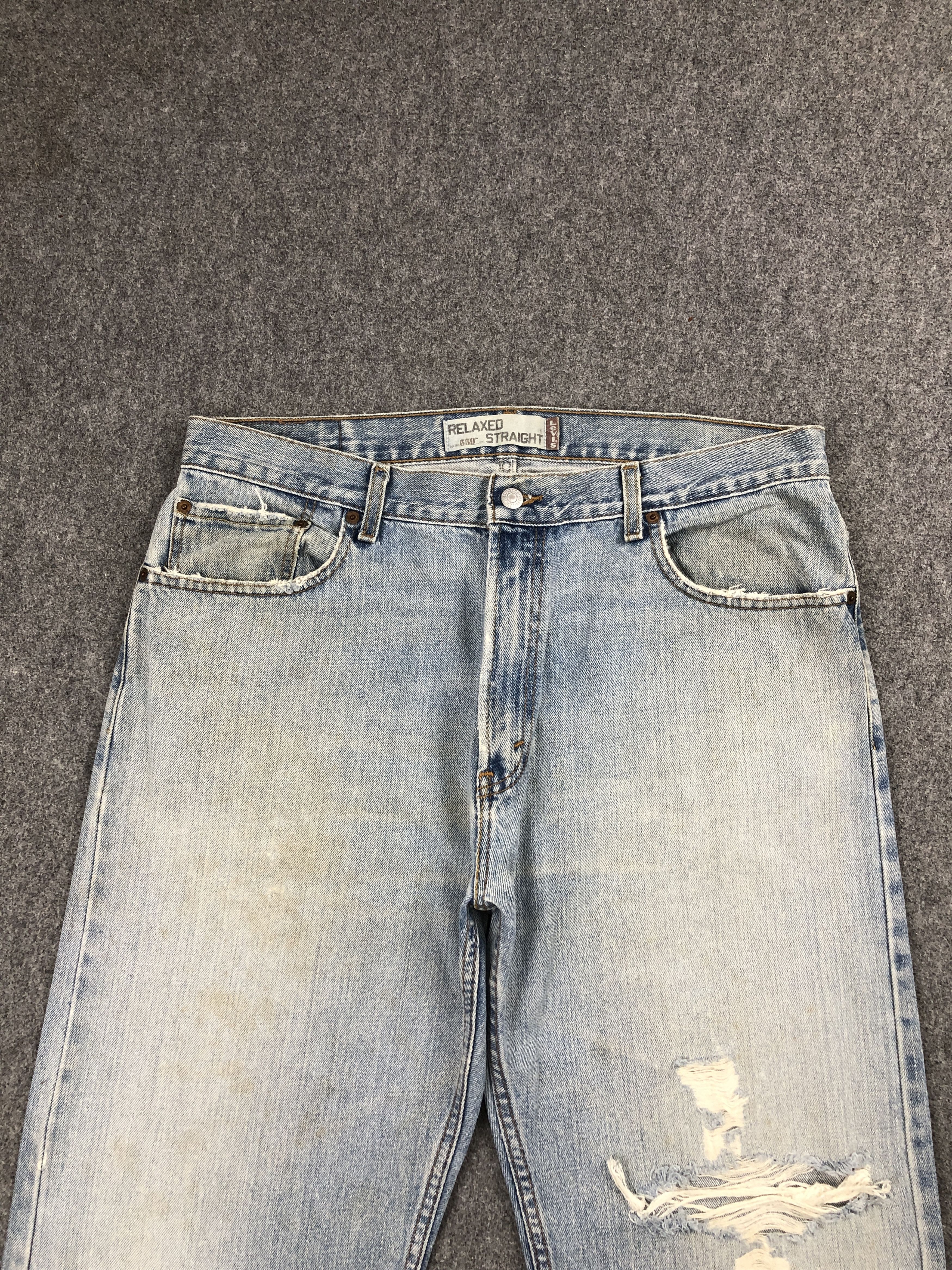 Levi's Vintage Levis 559 Distressed Blue Loose Jeans DP2461 Size US 35 - 2 Thumbnail