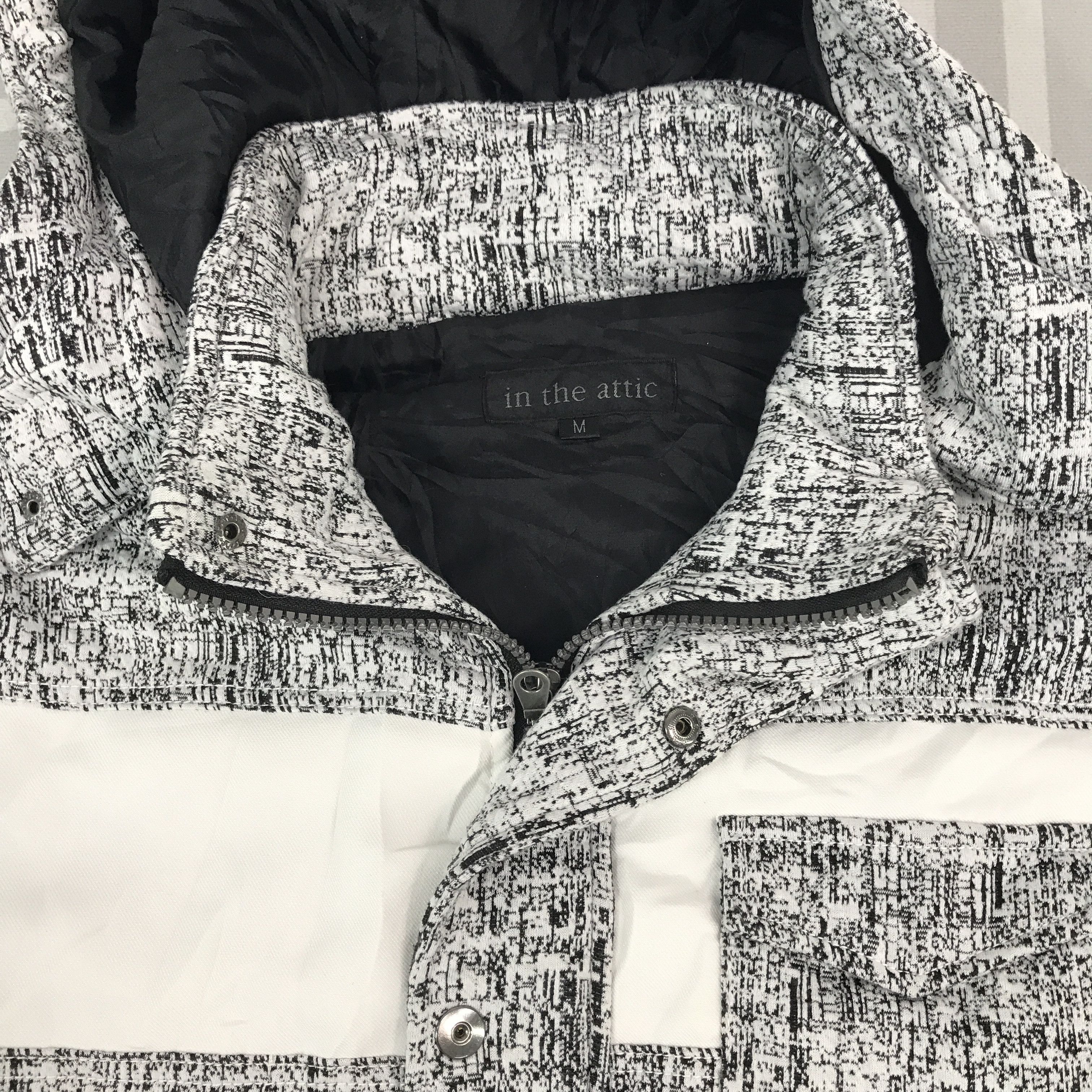 In The Attic × Japanese Brand × Vintage Vintage In the attic Japan puffer Hoodie Jacket Size US M / EU 48-50 / 2 - 8 Thumbnail