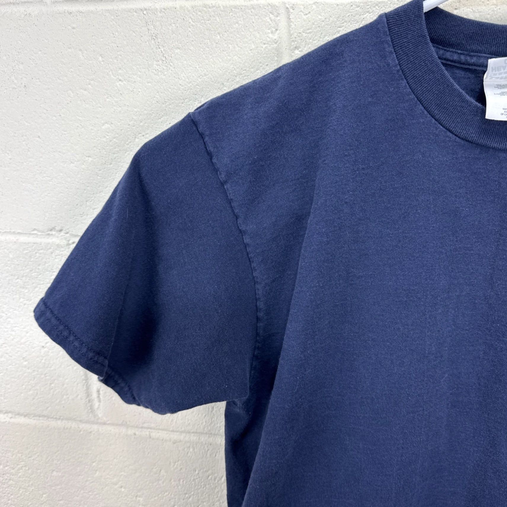 Gildan VINTAGE Gildan T-Shirt American Outdoors Timber Wolf Blue Shirt Men XL Crew Neck Short Sleeve N/A Size US XL / EU 56 / 4 - 5 Thumbnail