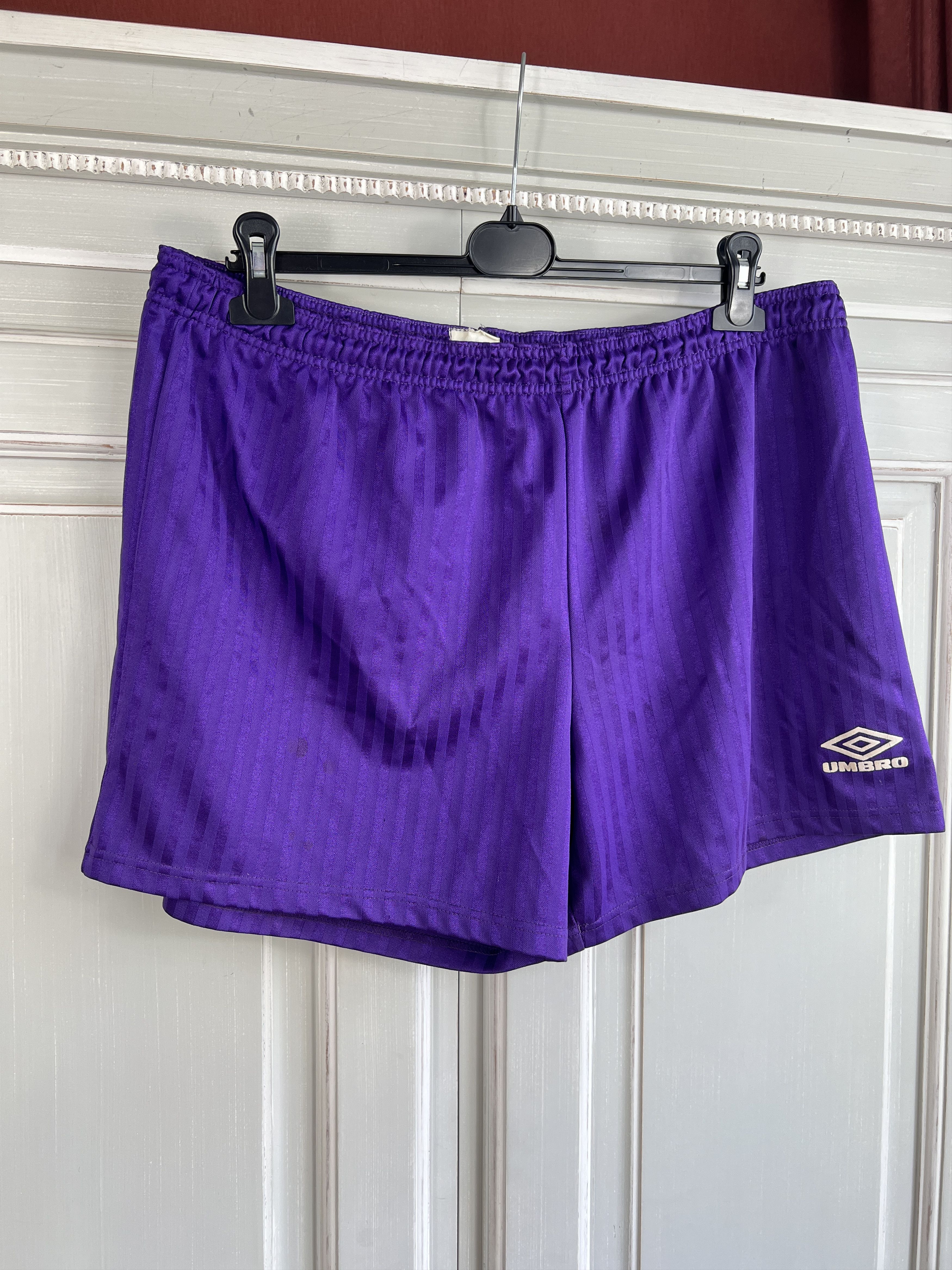 Umbro × Vintage UMBRO 90S LOGO STRIPED FOOTBALL SHORTS Size US 34 / EU 50 - 3 Thumbnail