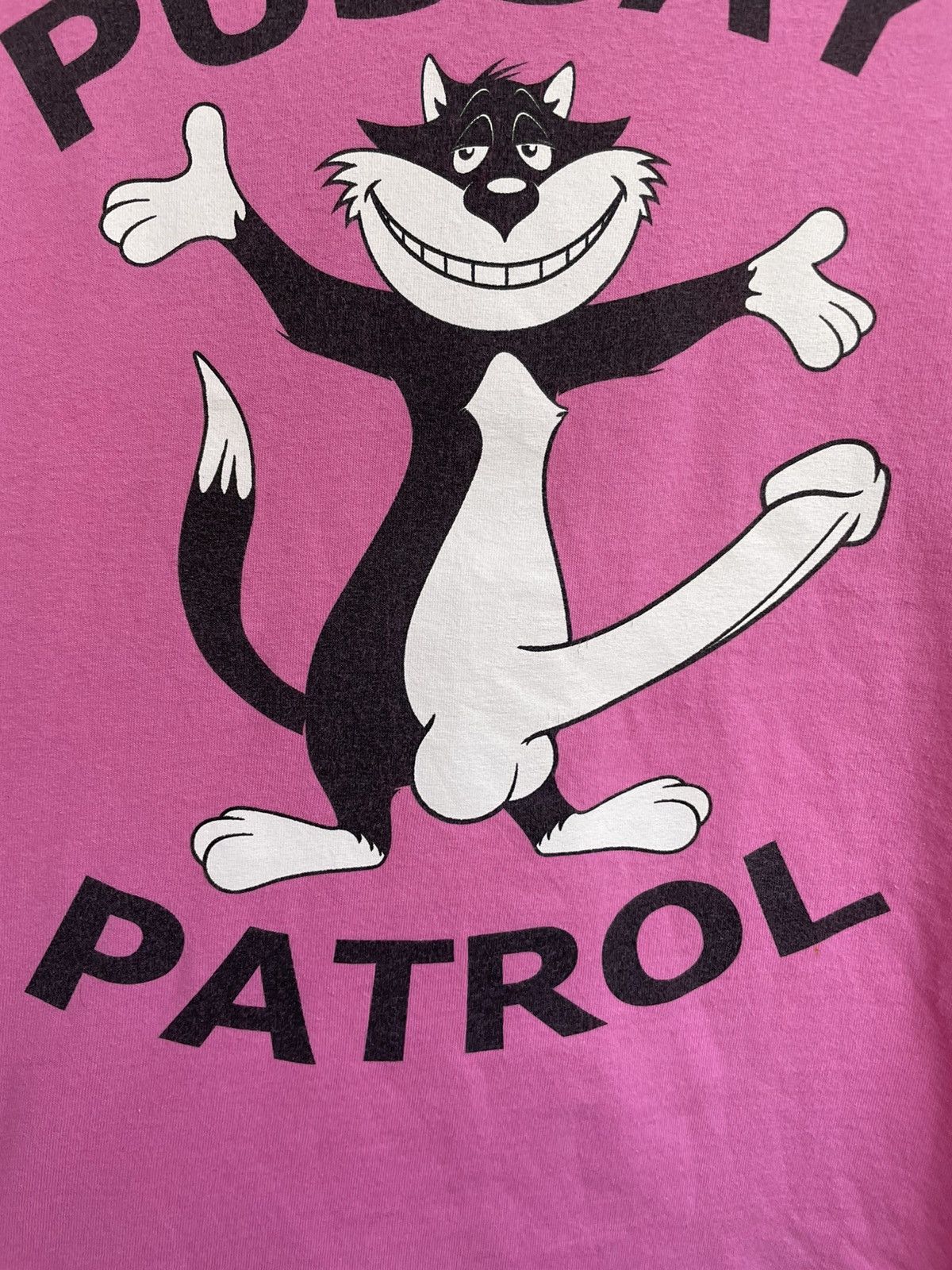 Gildan RARE pussay patrol Vintage big gay Andy t shirt Tee Merch Size US S / EU 44-46 / 1 - 11 Thumbnail