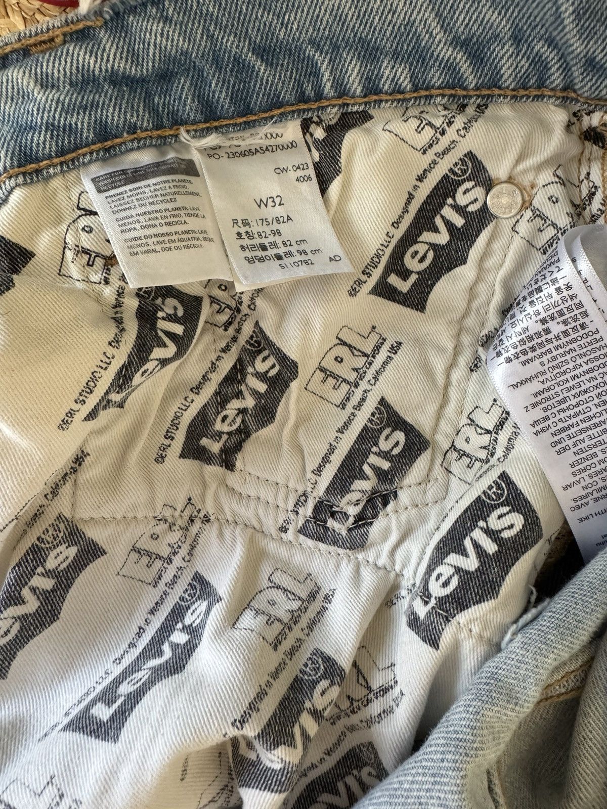 ERL × Levi's ERL Levi’s 501 Split Leg Jeans Size US 32 / EU 48 - 14 Thumbnail