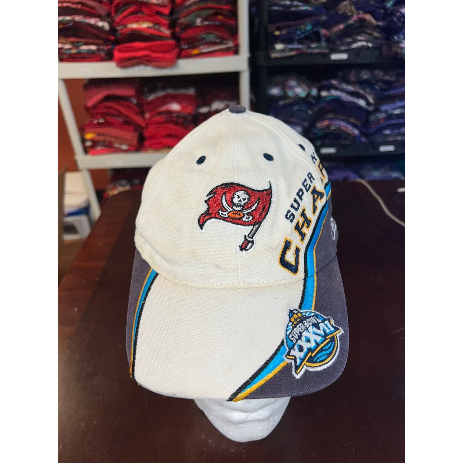 NFL Tampa Bay Bucs Hat Bucaneers Super Bowl Champs 2003 Cap Size ONE SIZE - 1 Thumbnail