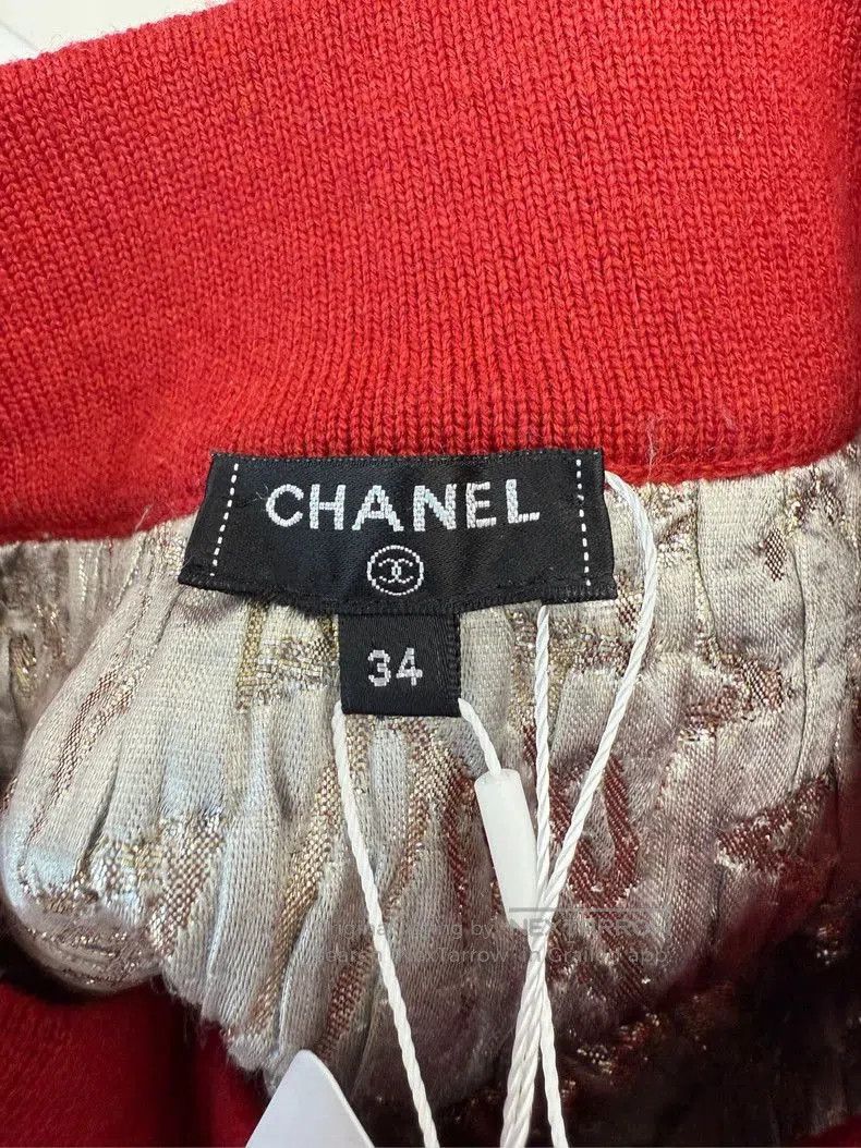 Chanel Chanel Tweed Mini Skirt Red. Size US 34 / EU 50 - 3 Thumbnail