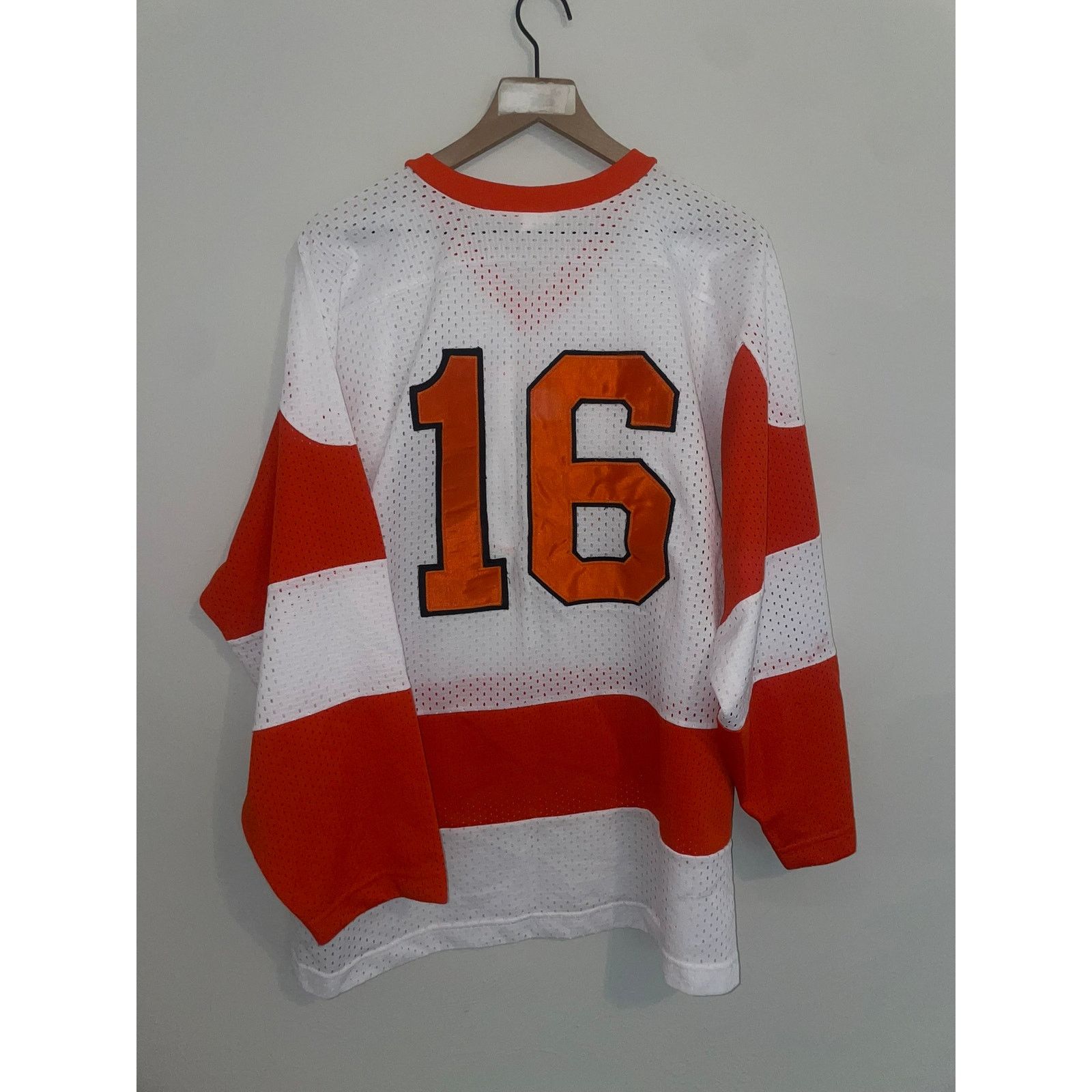 Vintage Vintage Opti Hockey Jersey Sportswear No Bull Shi #16 VTG L Size US L / EU 52-54 / 3 - 6 Thumbnail