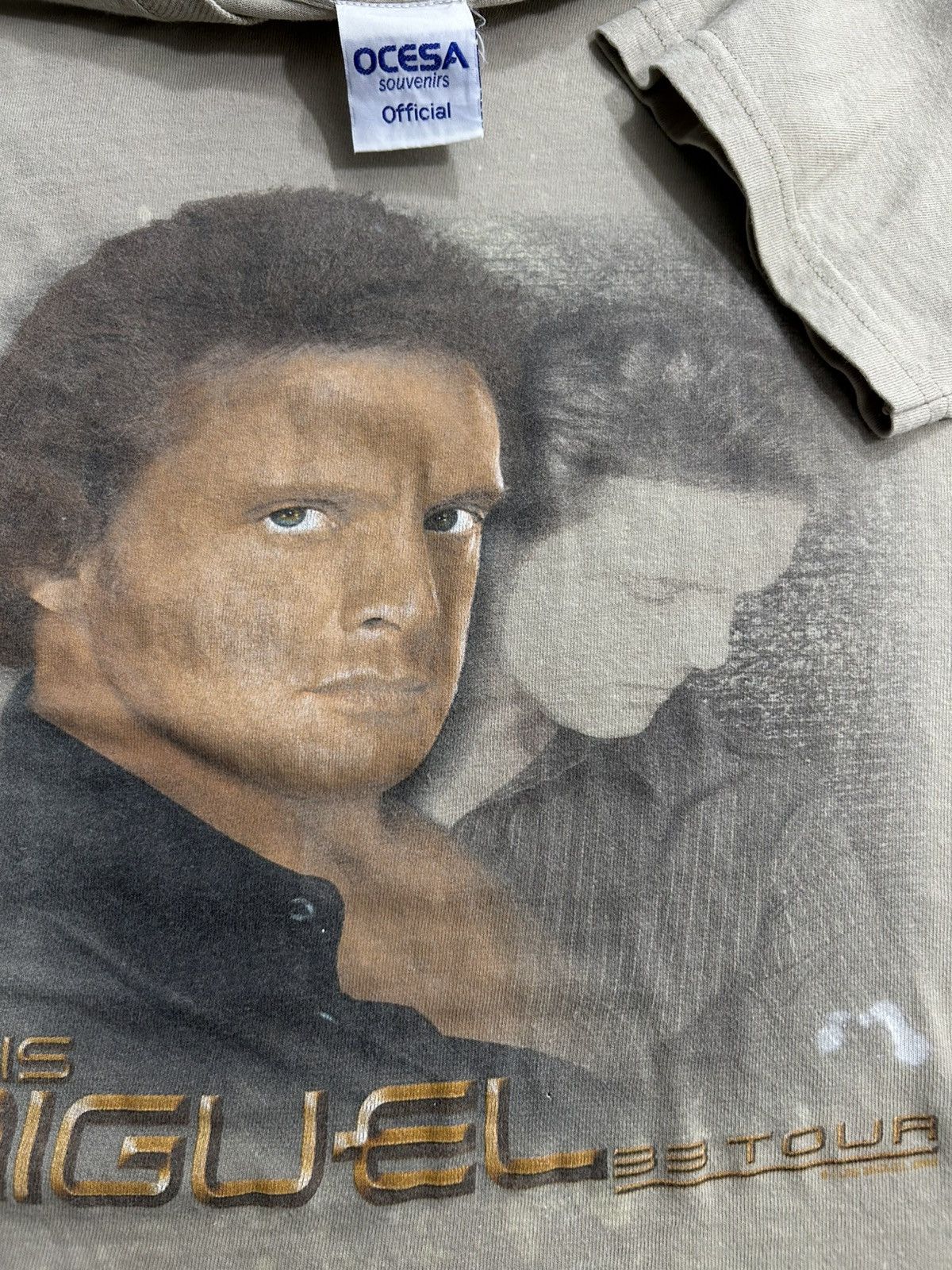 Mexican Threads × Mexicana × Vintage 2003 Luis Miguel 33 Tour Size US M / EU 48-50 / 2 - 3 Thumbnail