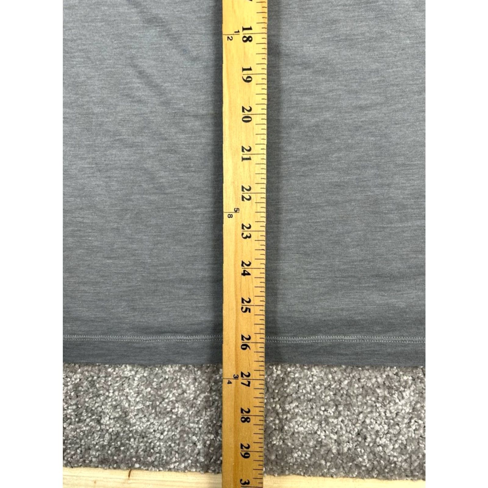 Lululemon Lululemon Shirt Mens Large Gray Running Pullover Size US L / EU 52-54 / 3 - 7 Thumbnail