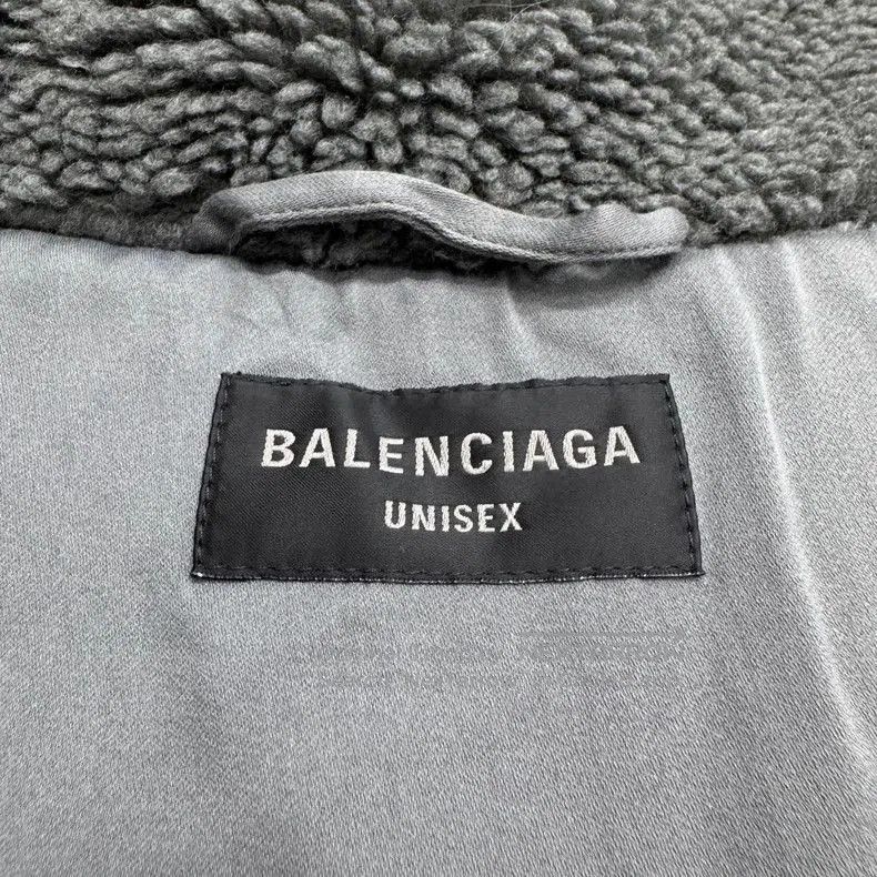 Balenciaga Balenciaga Teddy Jacket. Size US XS / EU 42 / 0 - 2 Thumbnail