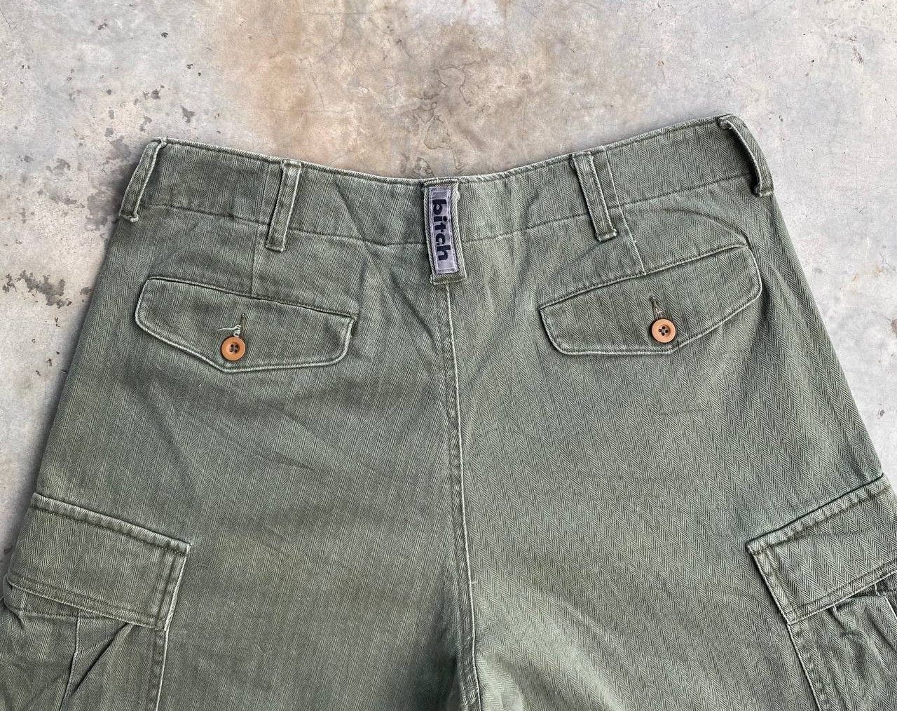 Shorty's Skateboards × Vintage VINTAGE BITCH SHORTPANT GREEN MILITARY W32 Size US 32 / EU 48 - 9 Thumbnail