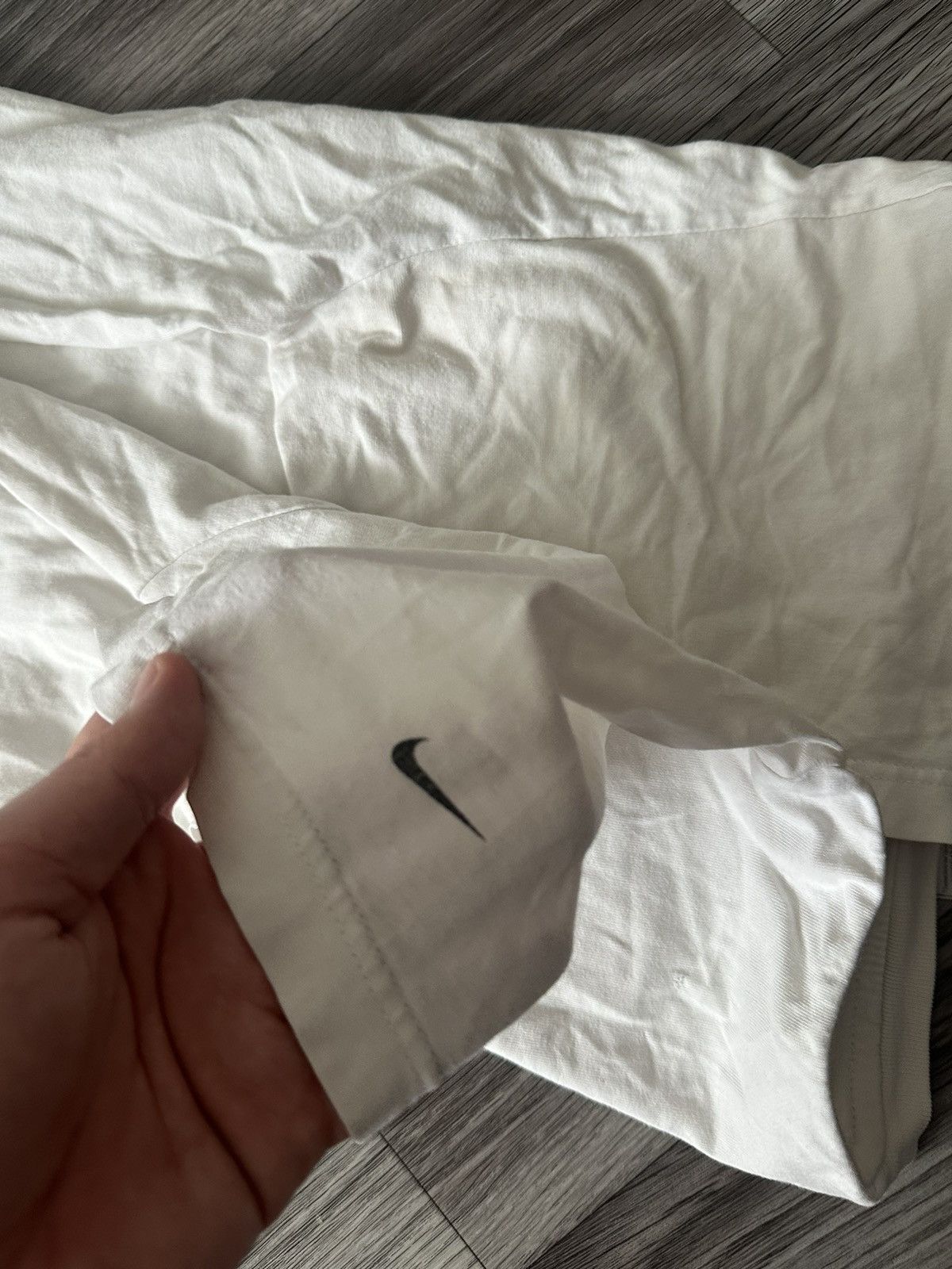 Nike Nike Vintage Big Logo Graphic Print White T shirt y2k hype Size US L / EU 52-54 / 3 - 7 Thumbnail