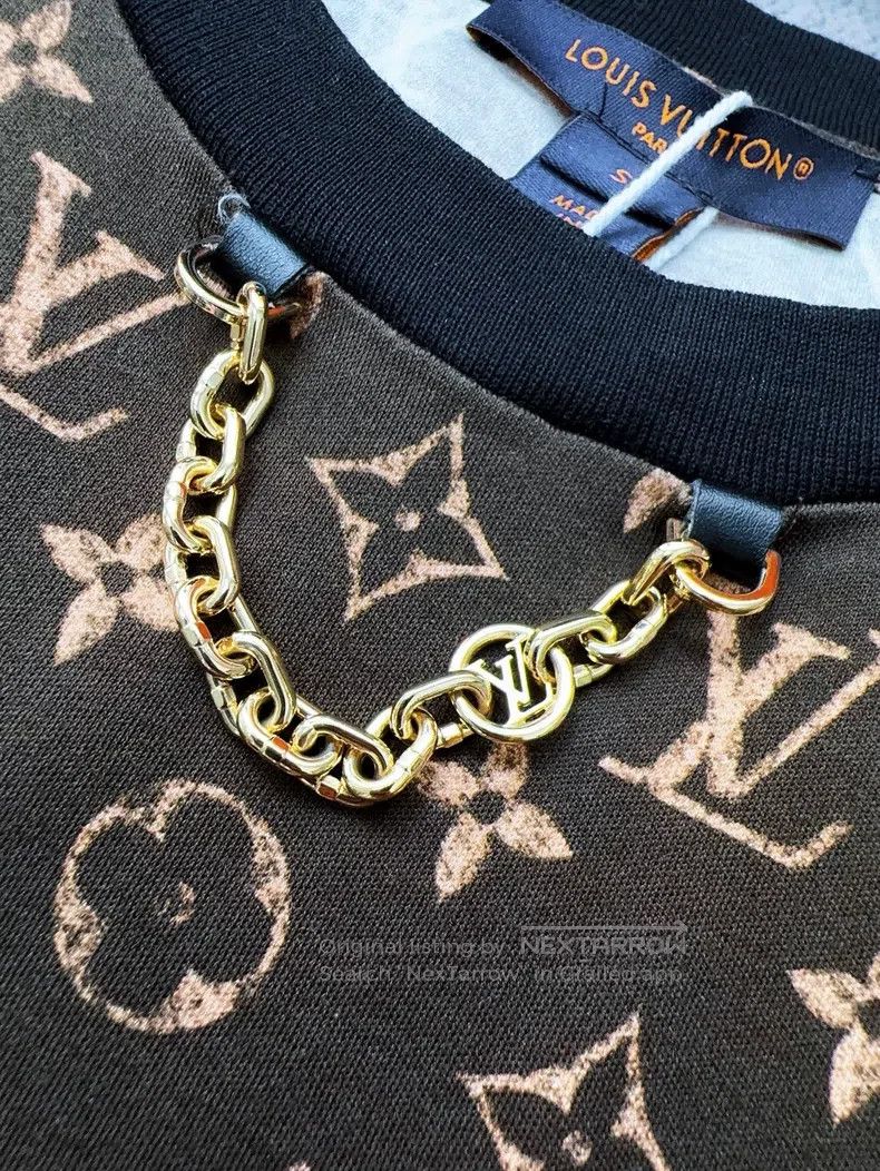 Louis Vuitton Louis Vuitton 24 brown logo full print cotton crewneck sho Size S / US 4 / IT 40 - 7 Thumbnail