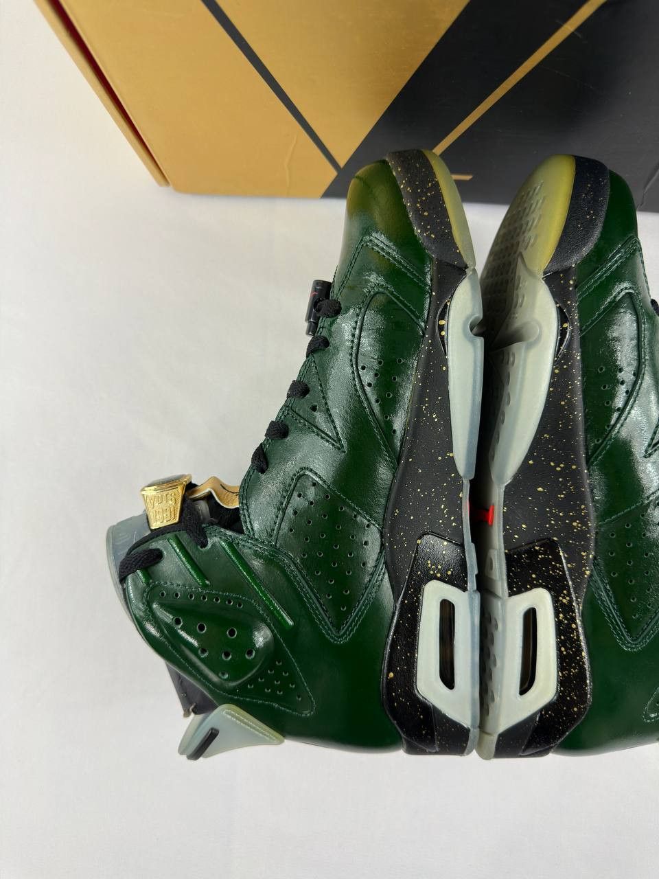 Nike Nike Air Jordan 6 Retro 'Champagne Bottle' 2014 384664-350 Size US 8 / EU 41 - 11 Thumbnail