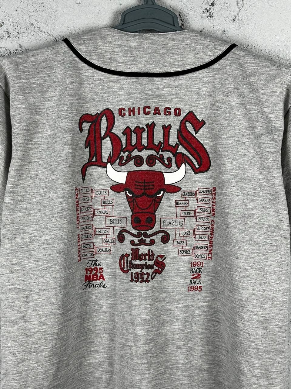 NBA × Vintage Vintage 90s Chicago Bulls NBA Finals 1995 Basketball T-Shirt Size US M / EU 48-50 / 2 - 7 Thumbnail