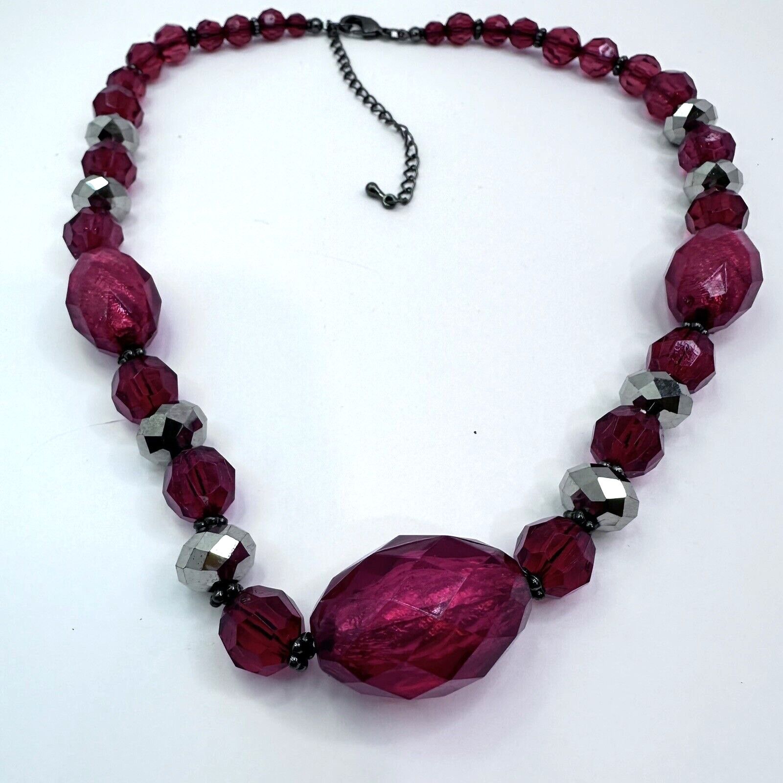 The Unbranded Brand Red Wine Faceted Beads GunMetal Chain Statement Necklace 18" Size ONE SIZE - 8 Thumbnail