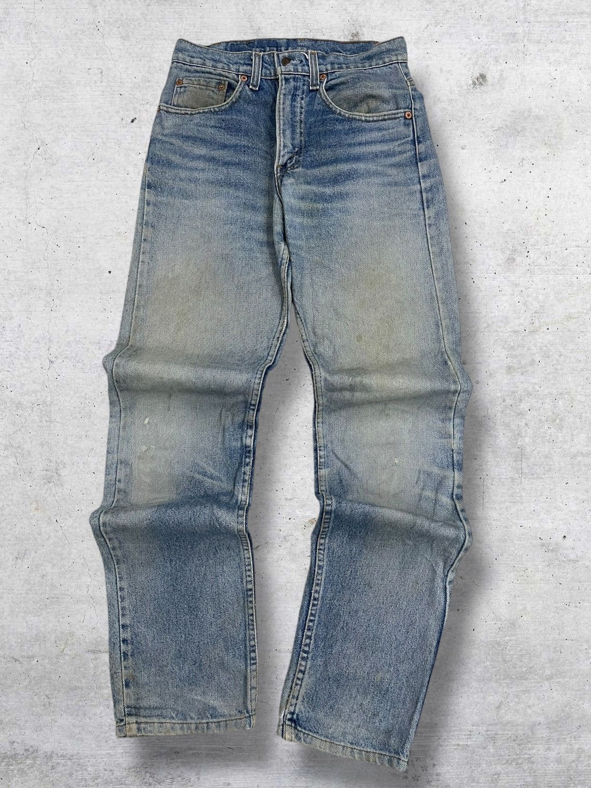 Levi's Vintage Clothing VINTAGE 505 LEVIS USA DESIGNER 90S OLD STAIN MUD OG DENIM Size US 26 / EU 42 - 1 Thumbnail