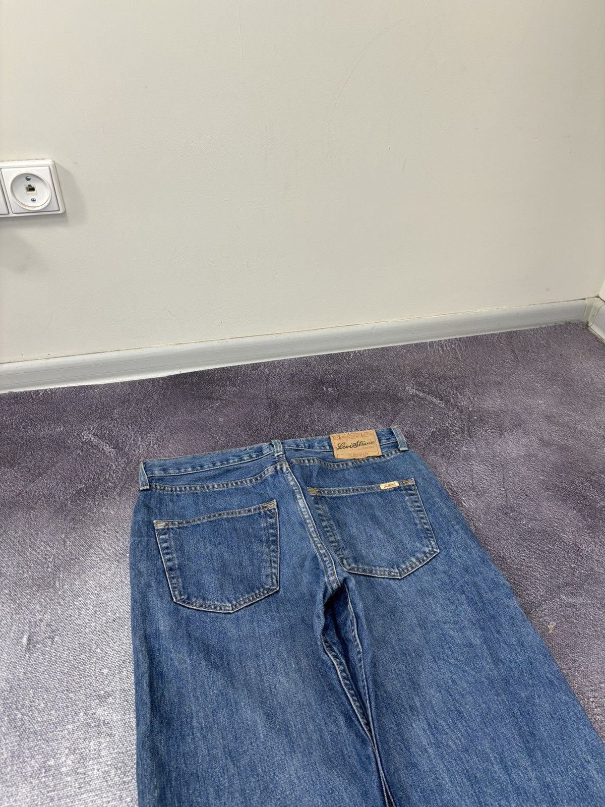 Levi's Vintage Levi’s Signature USA Hype Blue Denim Baggy Jeans Size US 34 / EU 50 - 4 Thumbnail