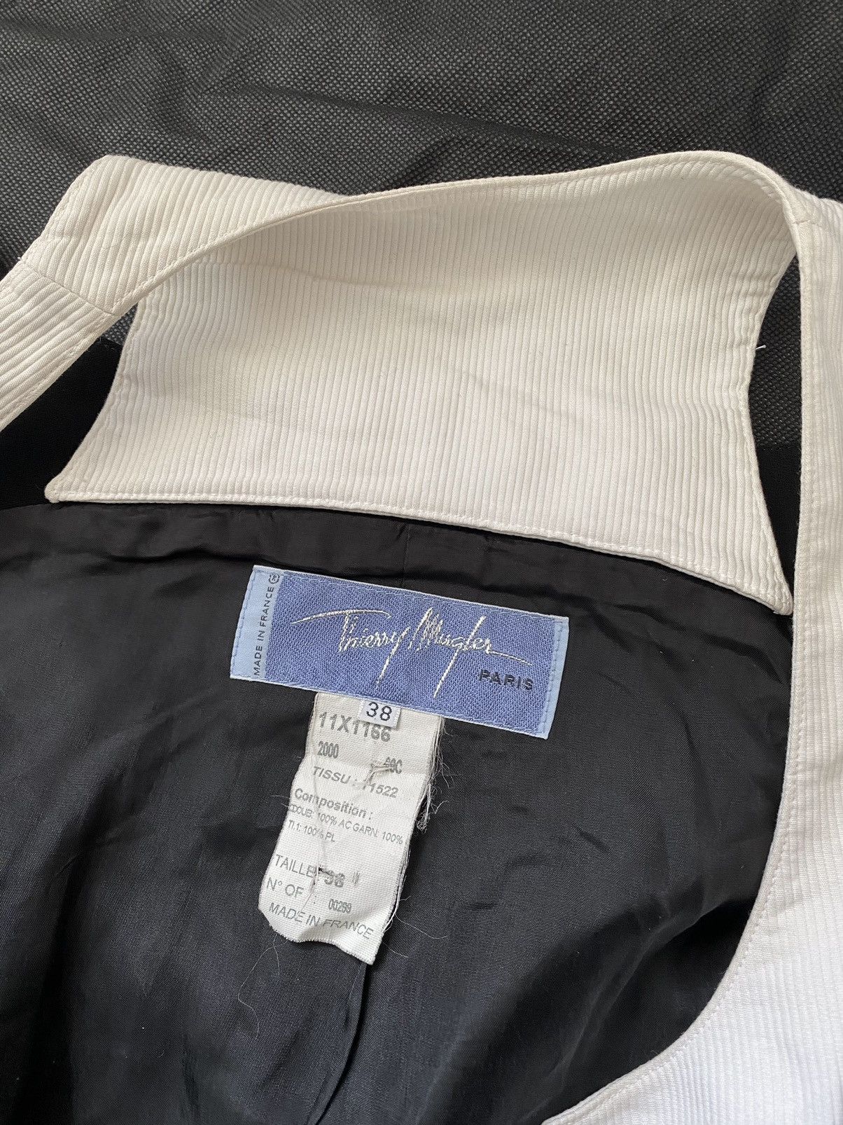 Thierry Mugler Runway SS 1999 Thierry Mugler black blazer Size S / US 4 / IT 40 - 8 Thumbnail