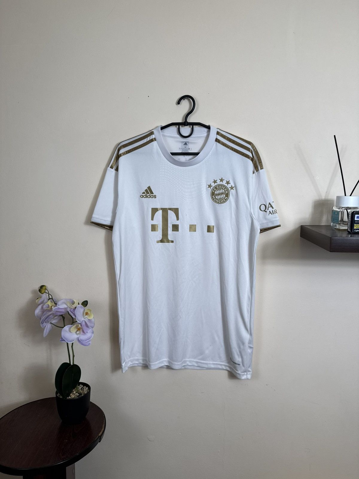 Adidas Adidas Bayern Munich Jersey 2022-23 M Away Football Shirt Size US M / EU 48-50 / 2 - 1 Thumbnail