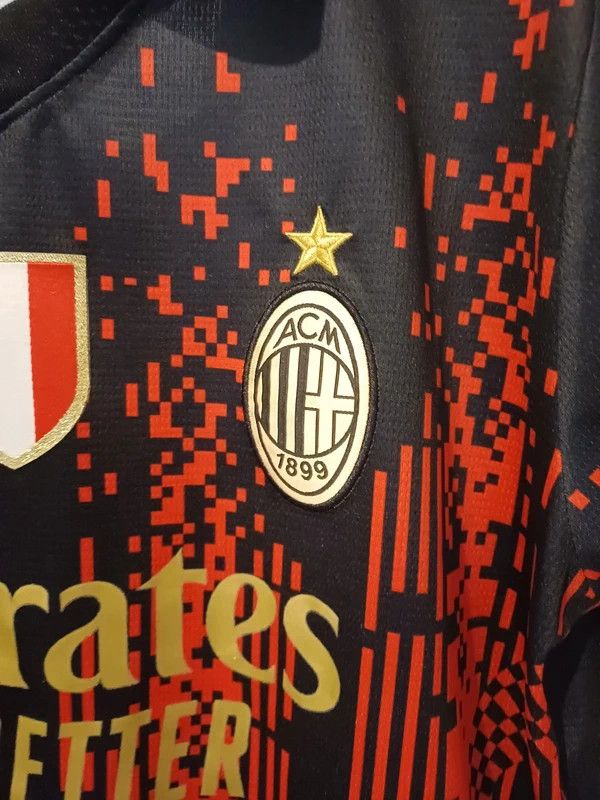 Puma PumaxKoche A.c.Milan 2022/23 special shirt number 4 Size US M / EU 48-50 / 2 - 3 Thumbnail