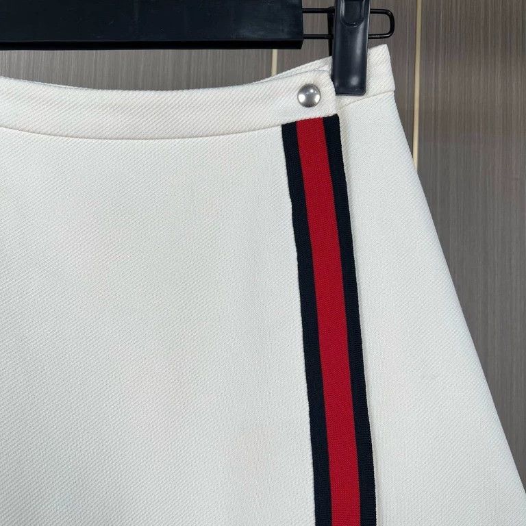 Gucci Gucci Size XS College-style webbing skirt 2504-Nextarrow Size 42" / US 20 - 3 Thumbnail
