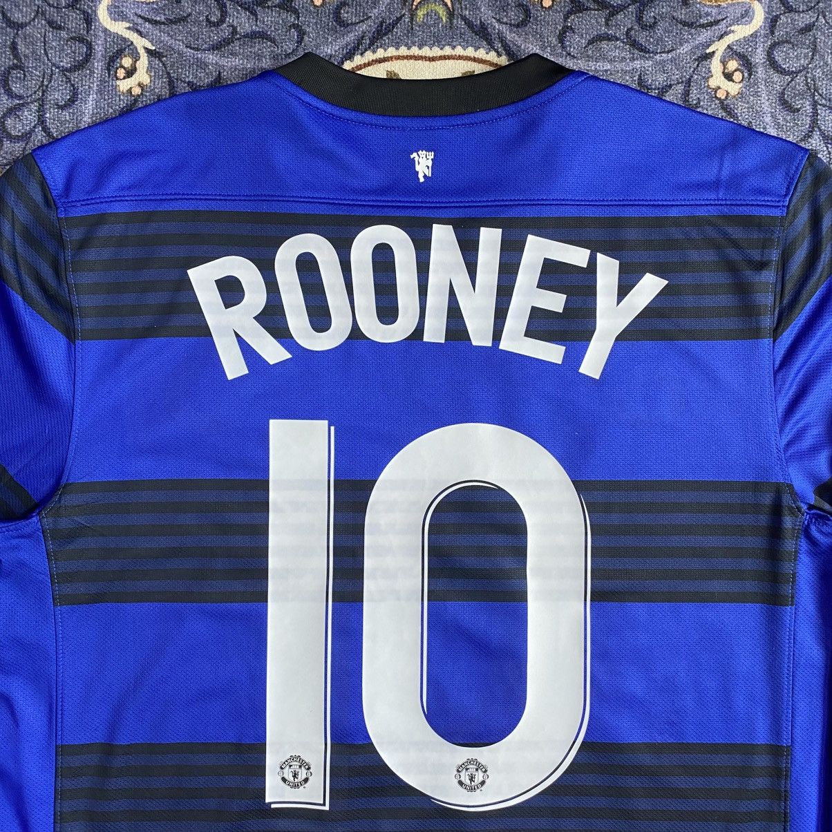 Nike × Vintage Vintage 2011/12 Nike Manchester United Away Jersey Size US L / EU 52-54 / 3 - 9 Thumbnail