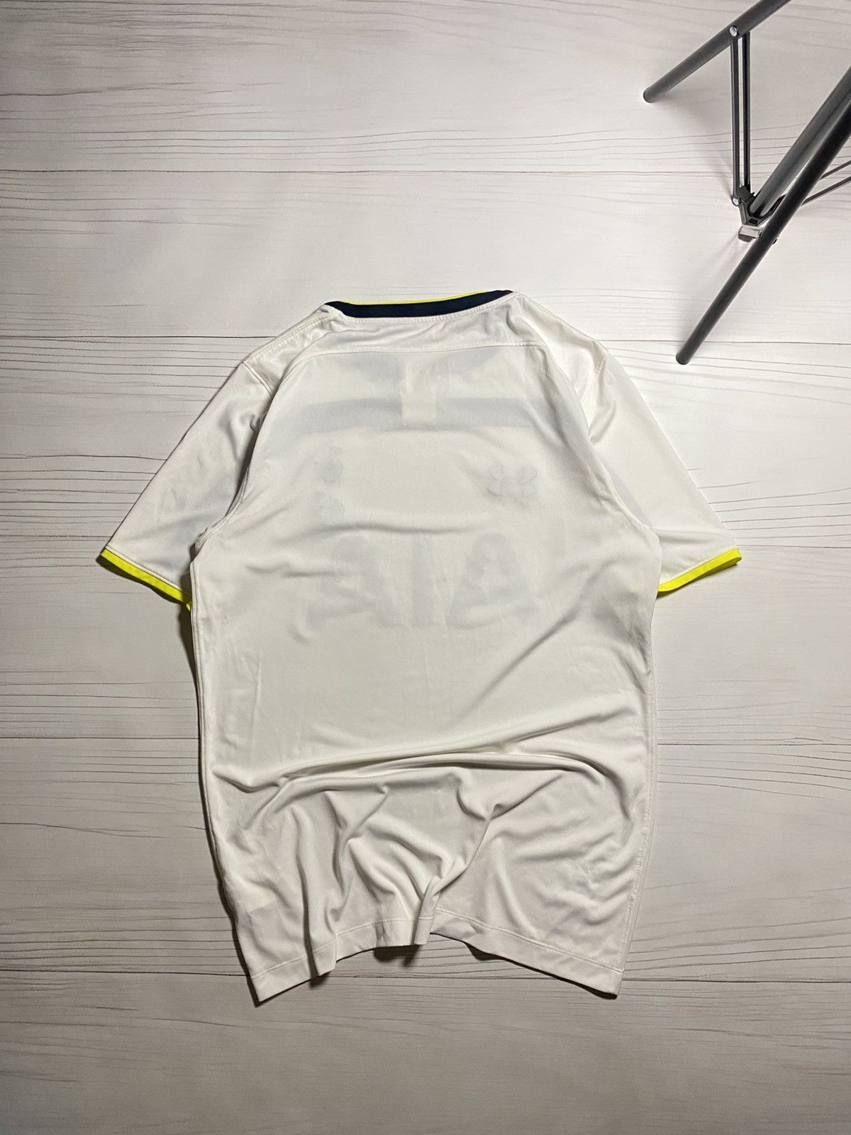 Under Armour × Vintage Under Armour Tottenham Hotspur 2014/15 home soccer jersey Size US L / EU 52-54 / 3 - 2 Thumbnail
