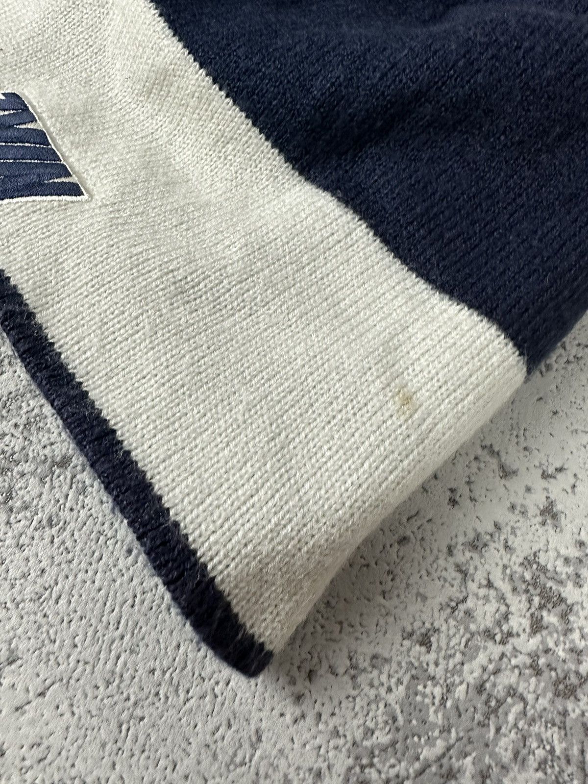 Nike Vintage Nike Beanie Hat Navy/White Double Sided Logo Size ONE SIZE - 4 Thumbnail