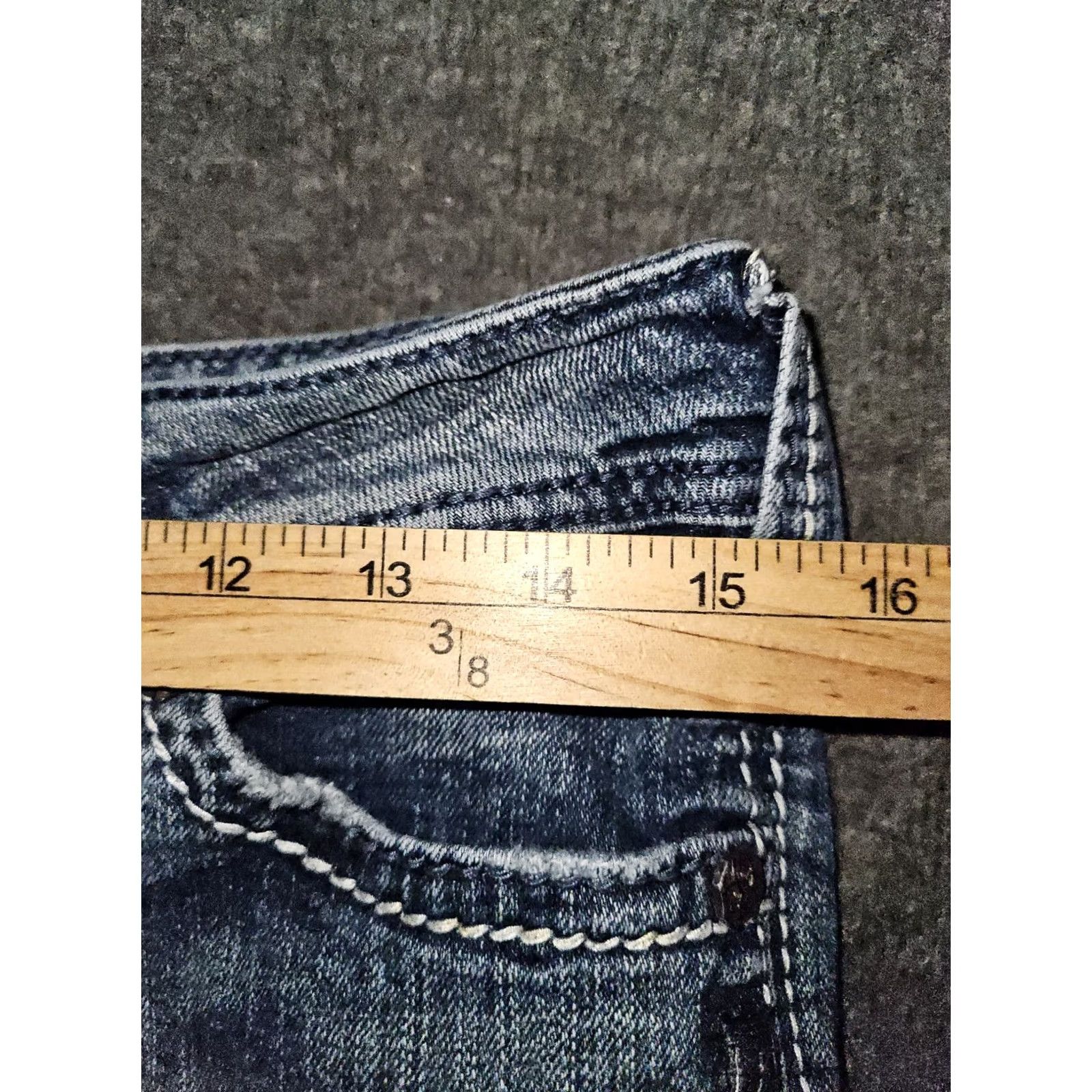 Silver Jeans Co. VINTAGE Silver Jeans Bootcut Jeans Women's 29/32 Blue Embroidered Logo Low Rise 30 Inseam Belted Buttons Pockets Size 29" - 3 Thumbnail
