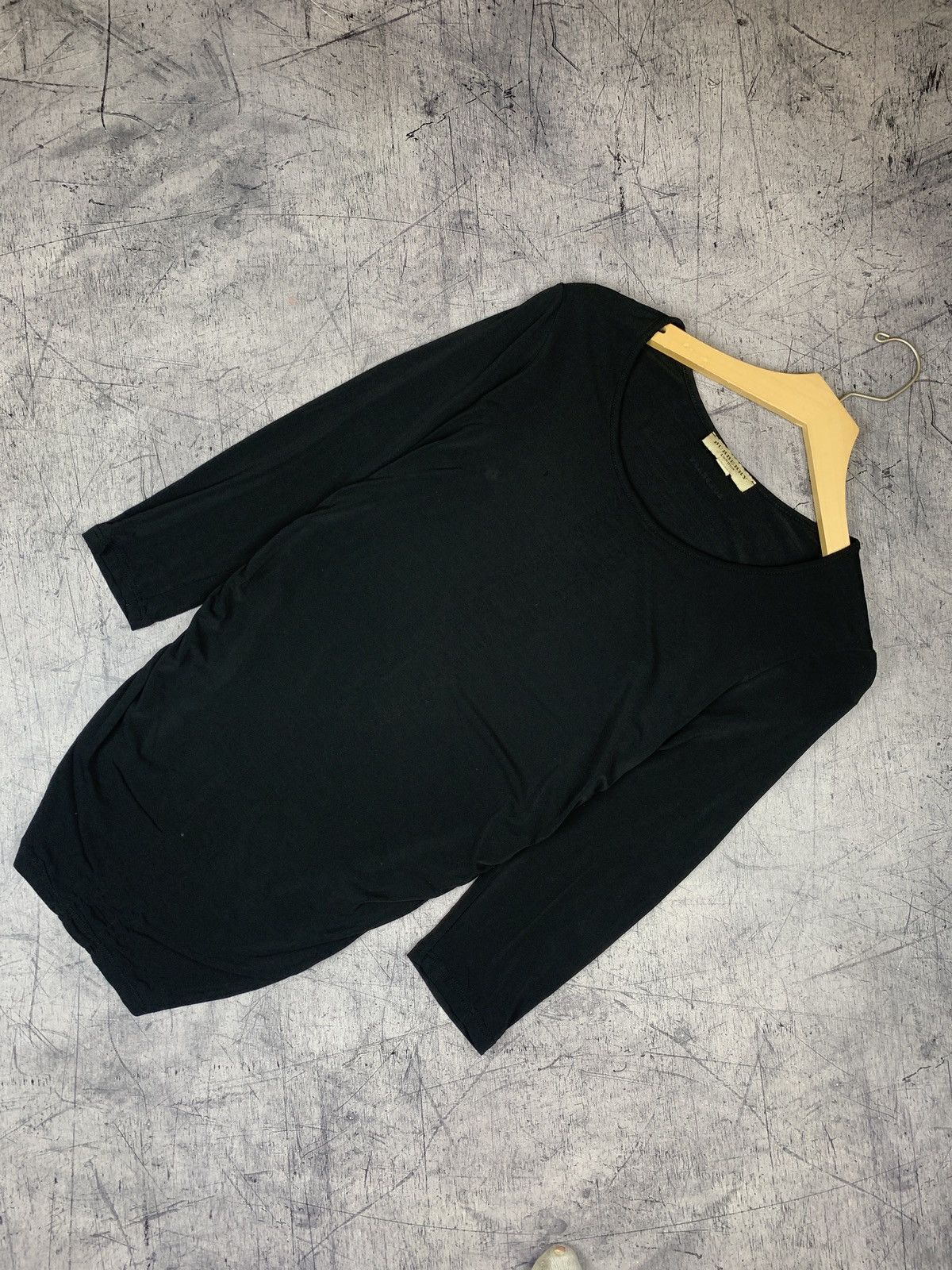 Burberry Designer Burberry London Black Long Sleeve T-Shirt Size M Size M / US 6-8 / IT 42-44 - 1 Thumbnail