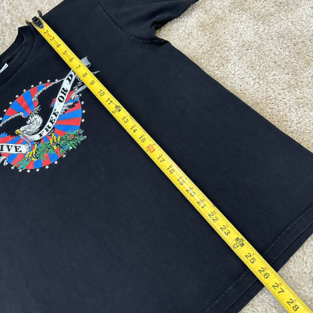Vintage Vintage 1990s Marijuana Hemp Funny Weed T-Shirt Large Size US L / EU 52-54 / 3 - 10 Thumbnail