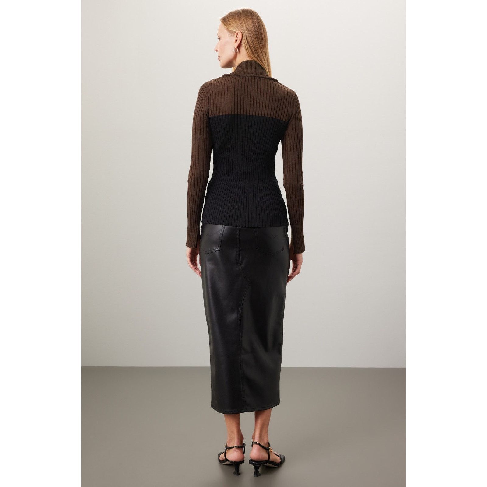 Other Marina Moscone Sz M Brown Black Two-Tone Colorblock Sweater Size M / US 6-8 / IT 42-44 - 2 Thumbnail