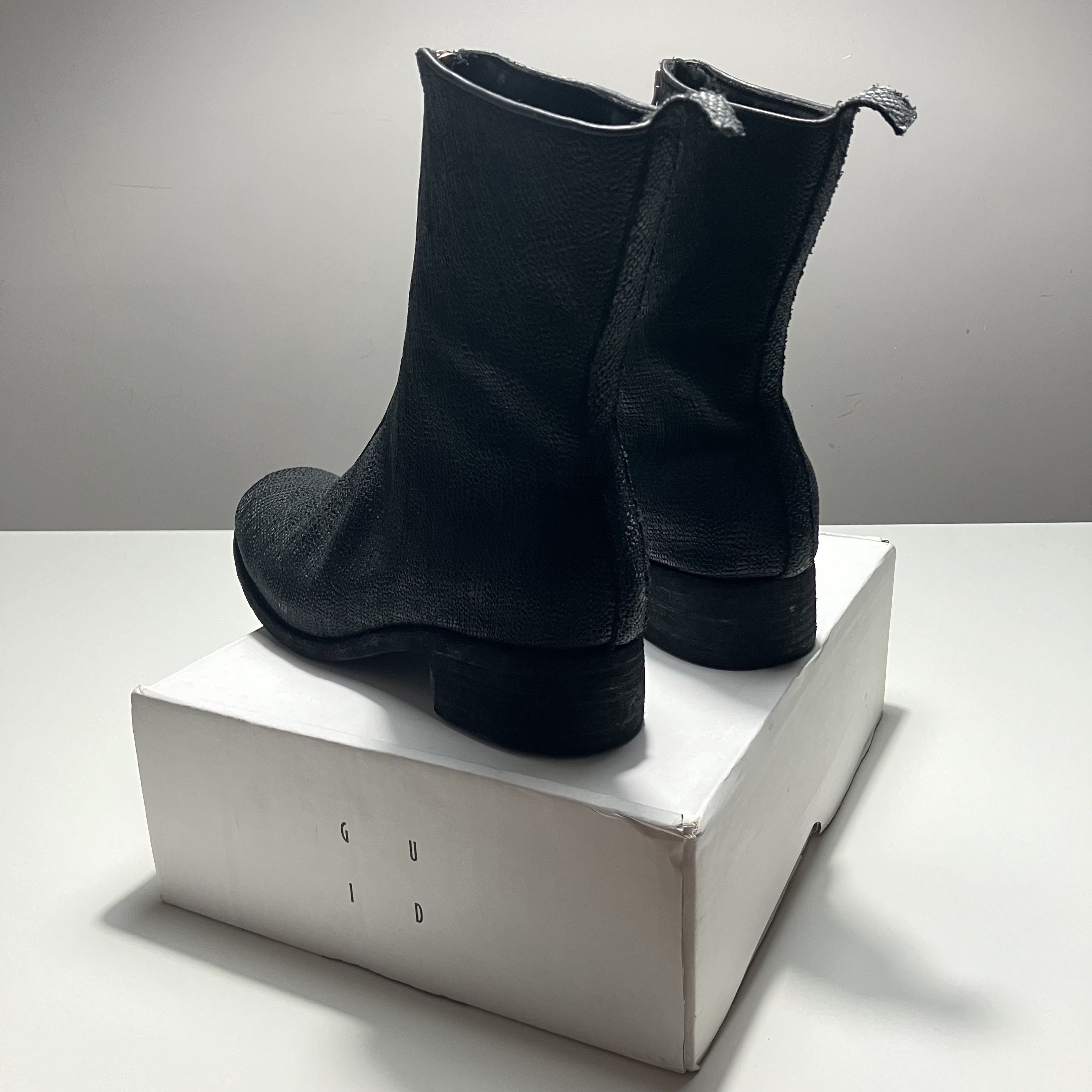 GUIDI PL2_RR Stitched Black Horse Leather Front-zip Boots