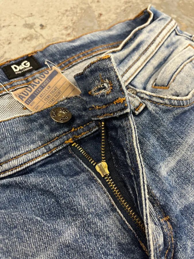 Designer × Dolce & Gabbana × Vintage 2000s Dolce & Gabbana Blue Faded Regular Denim Jeans Size US 32 / EU 48 - 9 Thumbnail