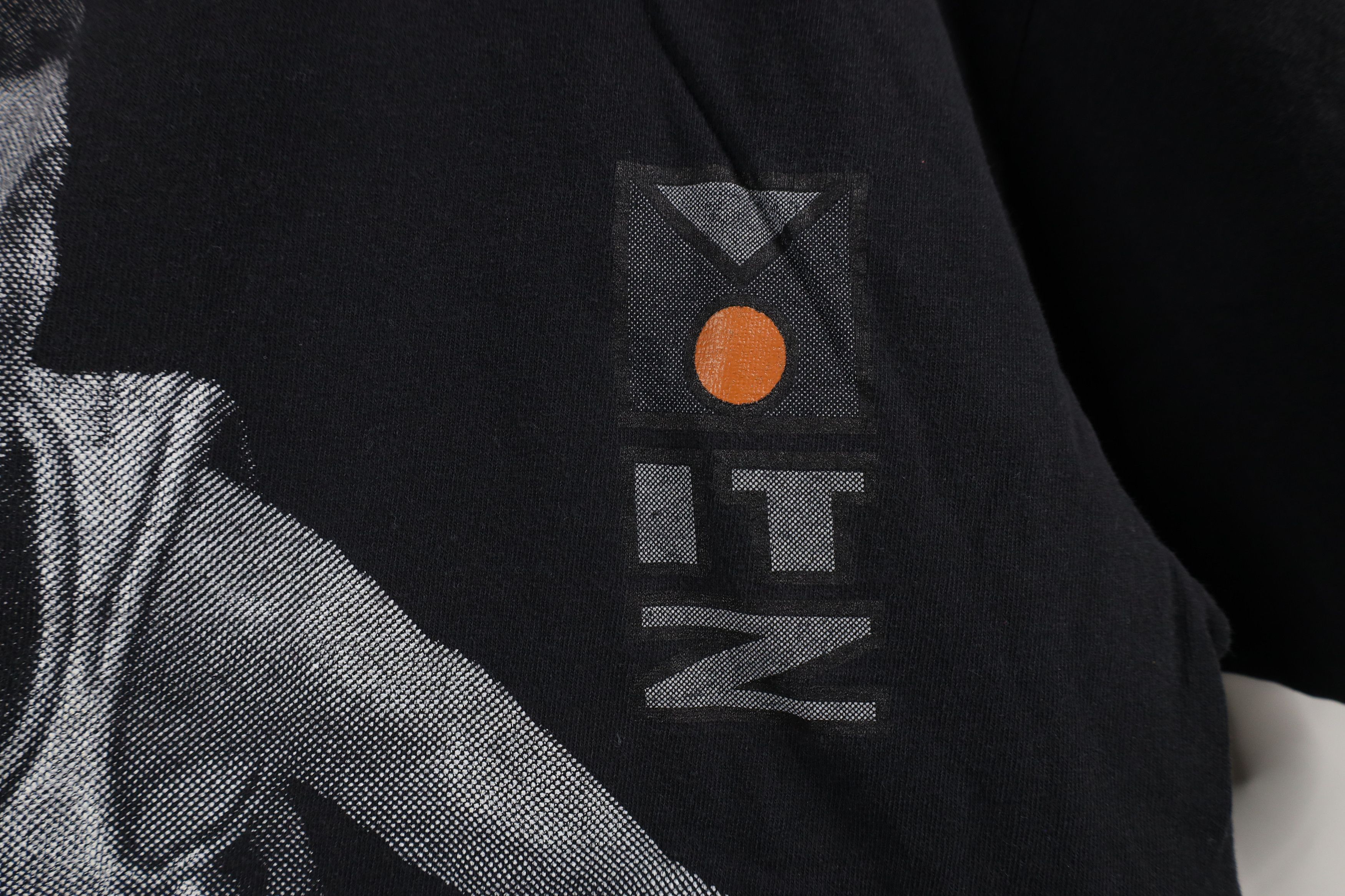 Vintage Vintage 90s Streetwear Sole Basketball T-Shirt Black Cotton Size US L / EU 52-54 / 3 - 5 Thumbnail