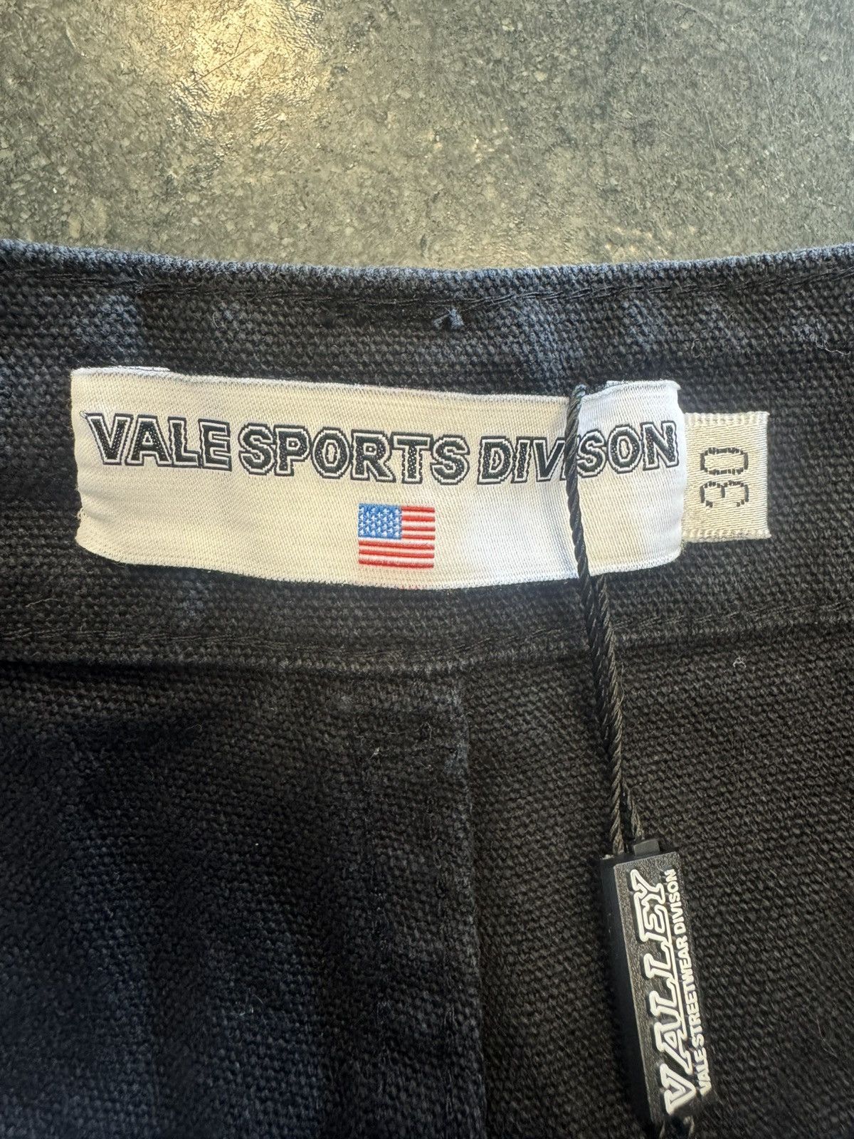 Vale Vale 1980s Denim Shorts Black Size US 30 / EU 46 - 2 Thumbnail